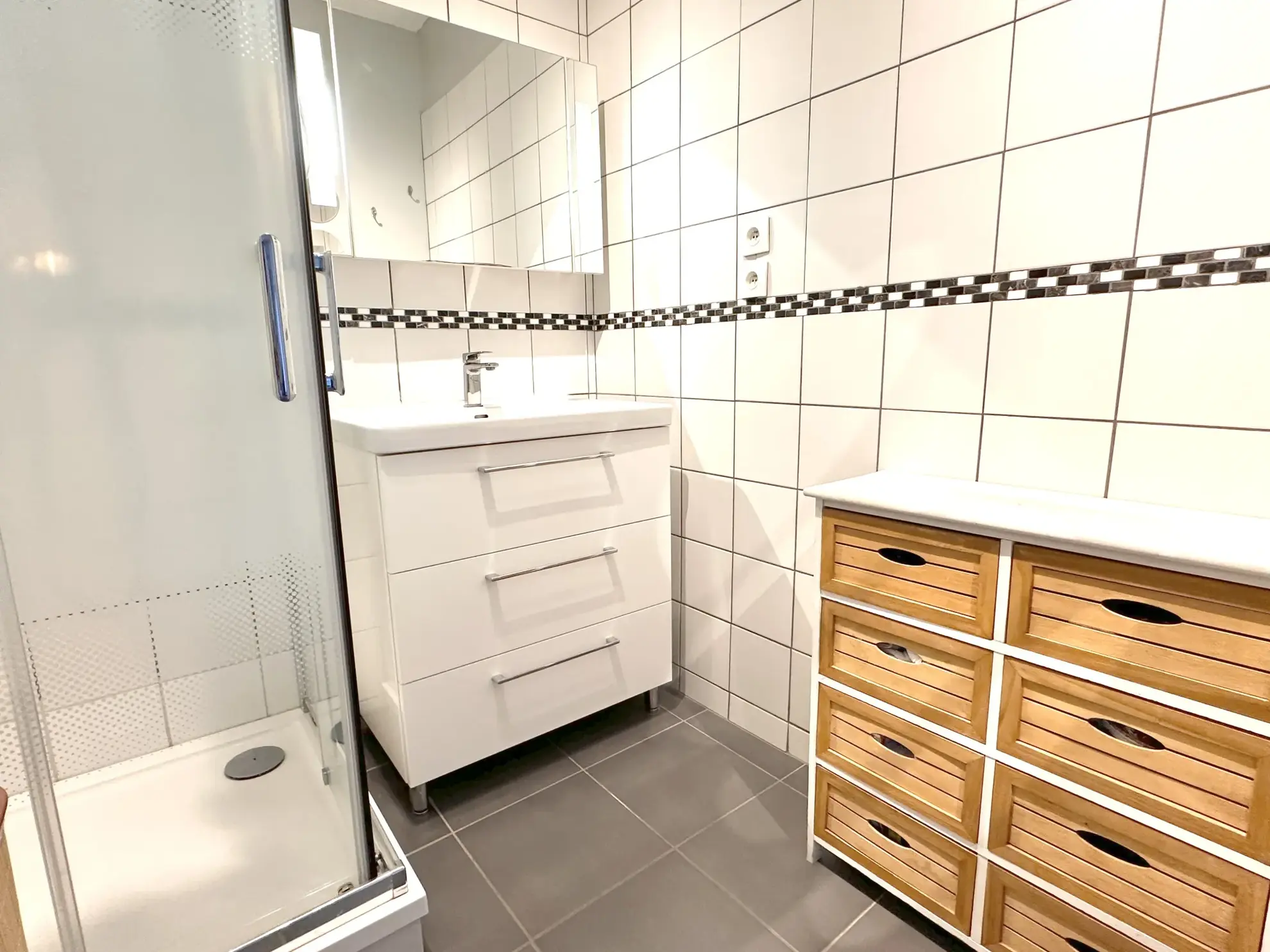 Appartement T4 avec climatisation et isolation 2024 à Salon-de-Provence, résidence sécurisée 