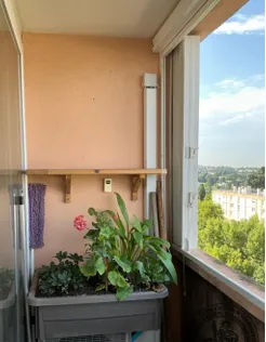 Appartement F4 à Sainte Foy Lès Lyon en vente aux enchères - 65 m² avec balcon et cave