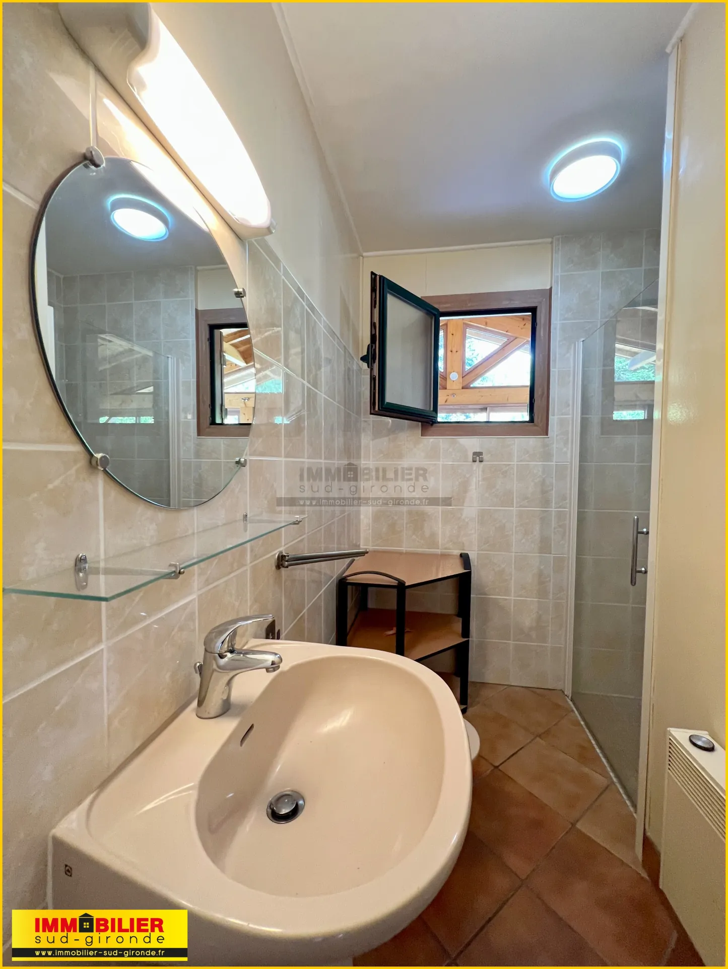 Maison Chalet en Bois avec Garage à Saint-Michel-de-Rieufret 