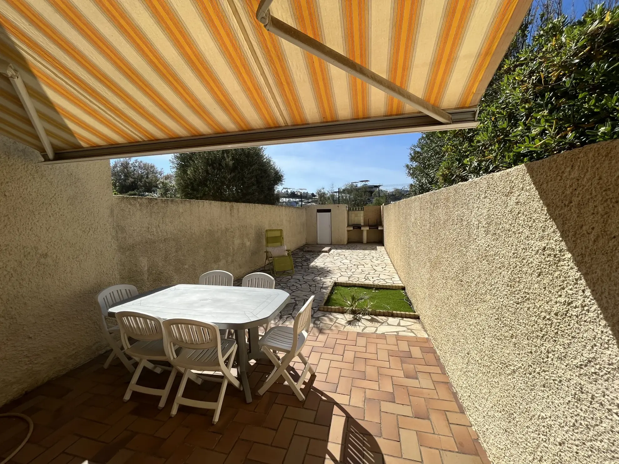 Villa T2 avec jardin à Le Cap d'Agde, accès plage, potentiel d’aménagement 