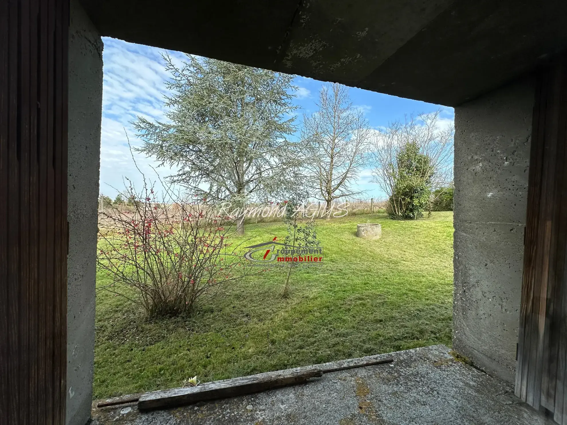 Maison traditionnelle en pierre avec 3 chambres, jardin et dépendances dans l'Entre-Deux-Mers 