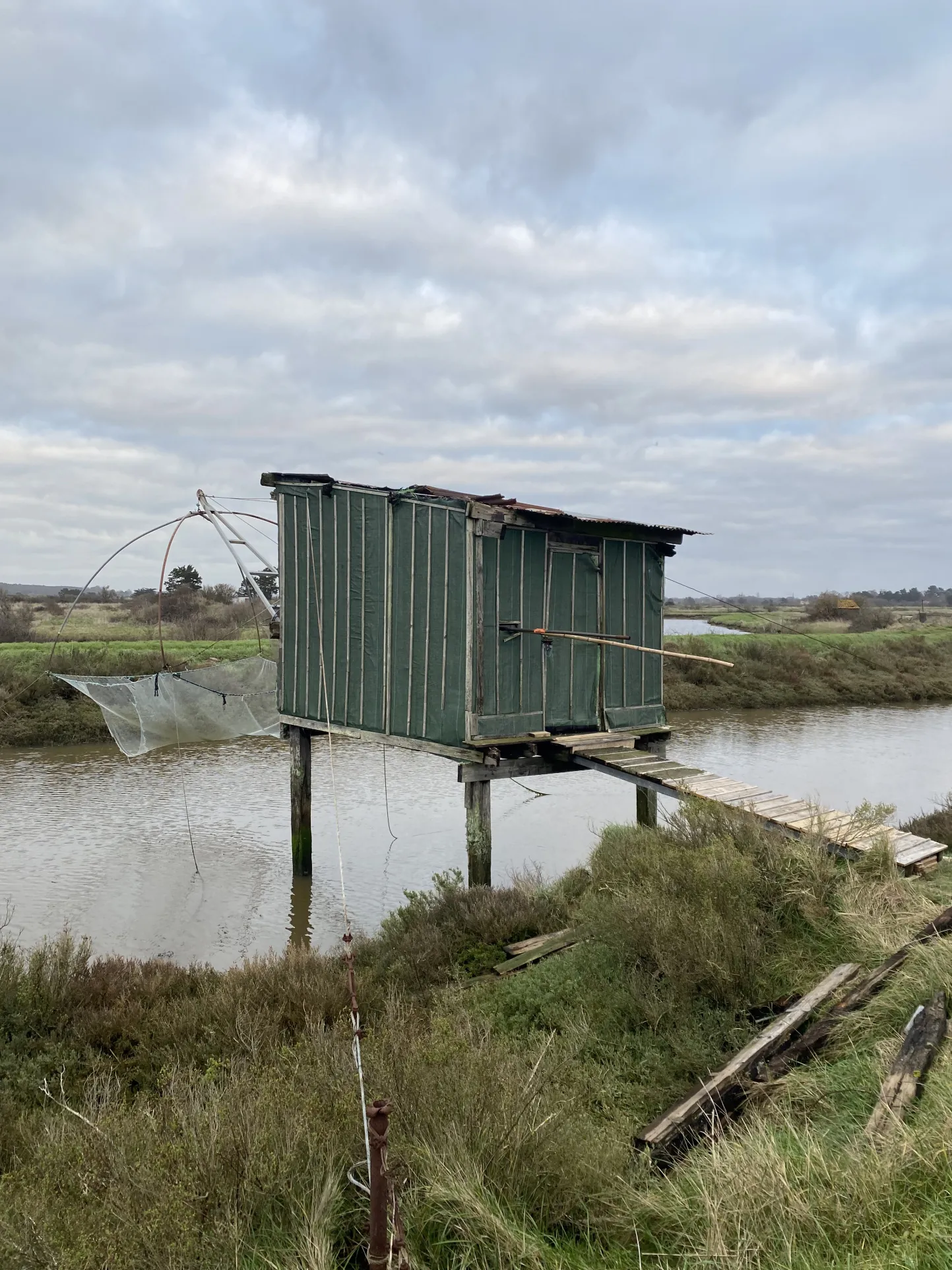 Terrain de 2 hectares avec pécherie à Saint-Hilaire-de-Riez - Decouvrez ce marais unique 