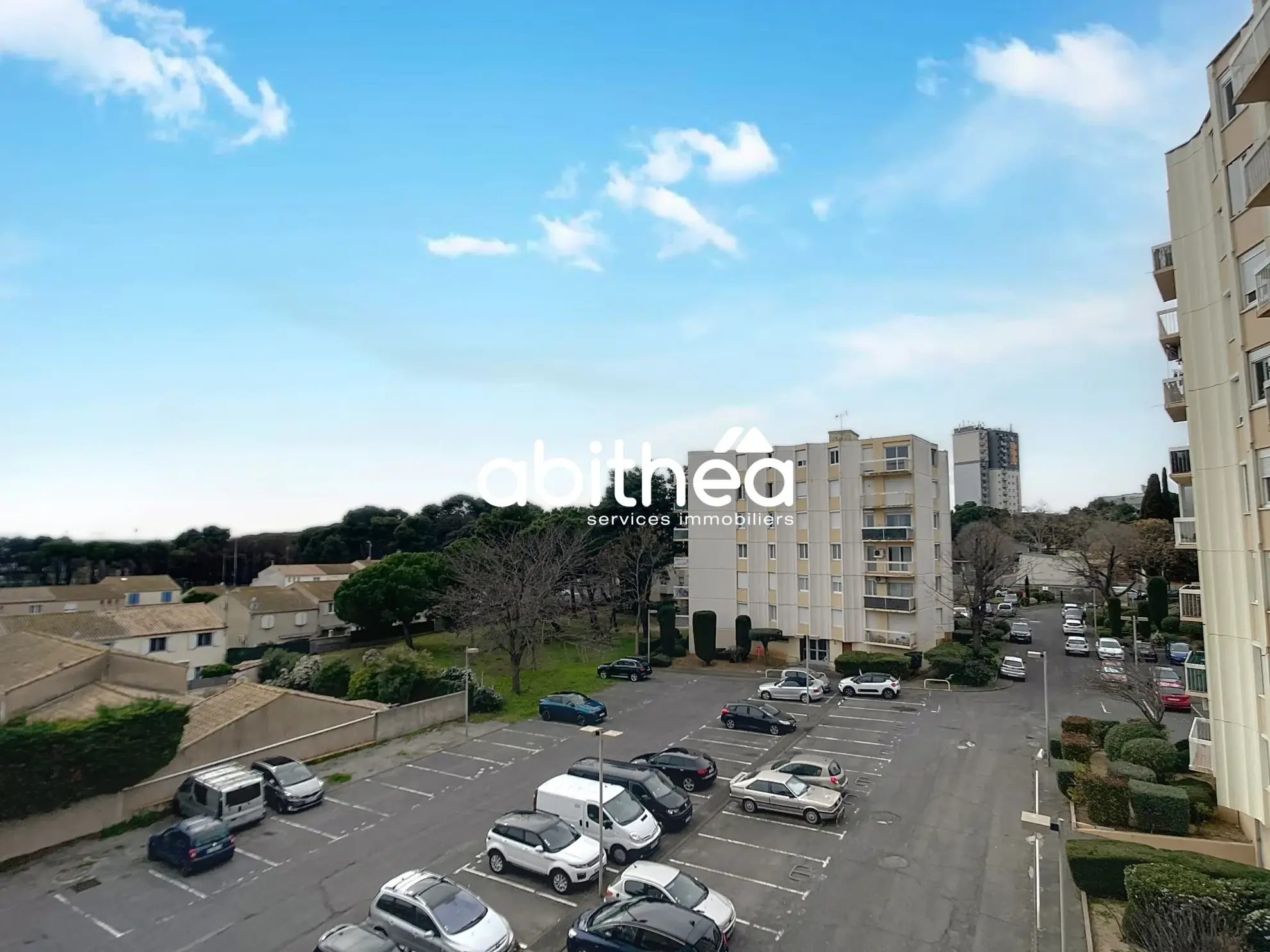 Appartement T3 avec parking, balcon et cave à Béziers - Résidence sécurisée 
