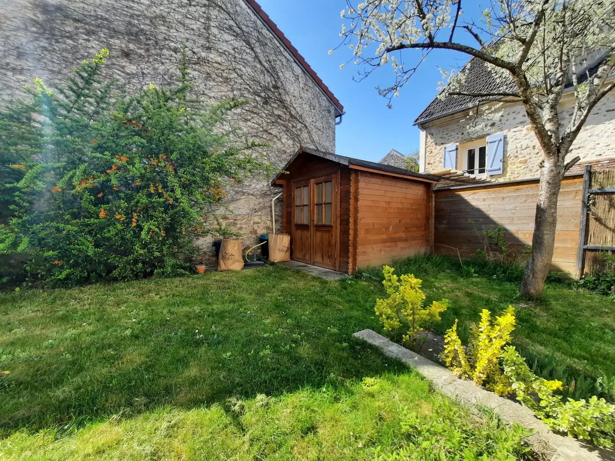 Maison de plain-pied à Nanteuil-les-Meaux avec jardin et garage 