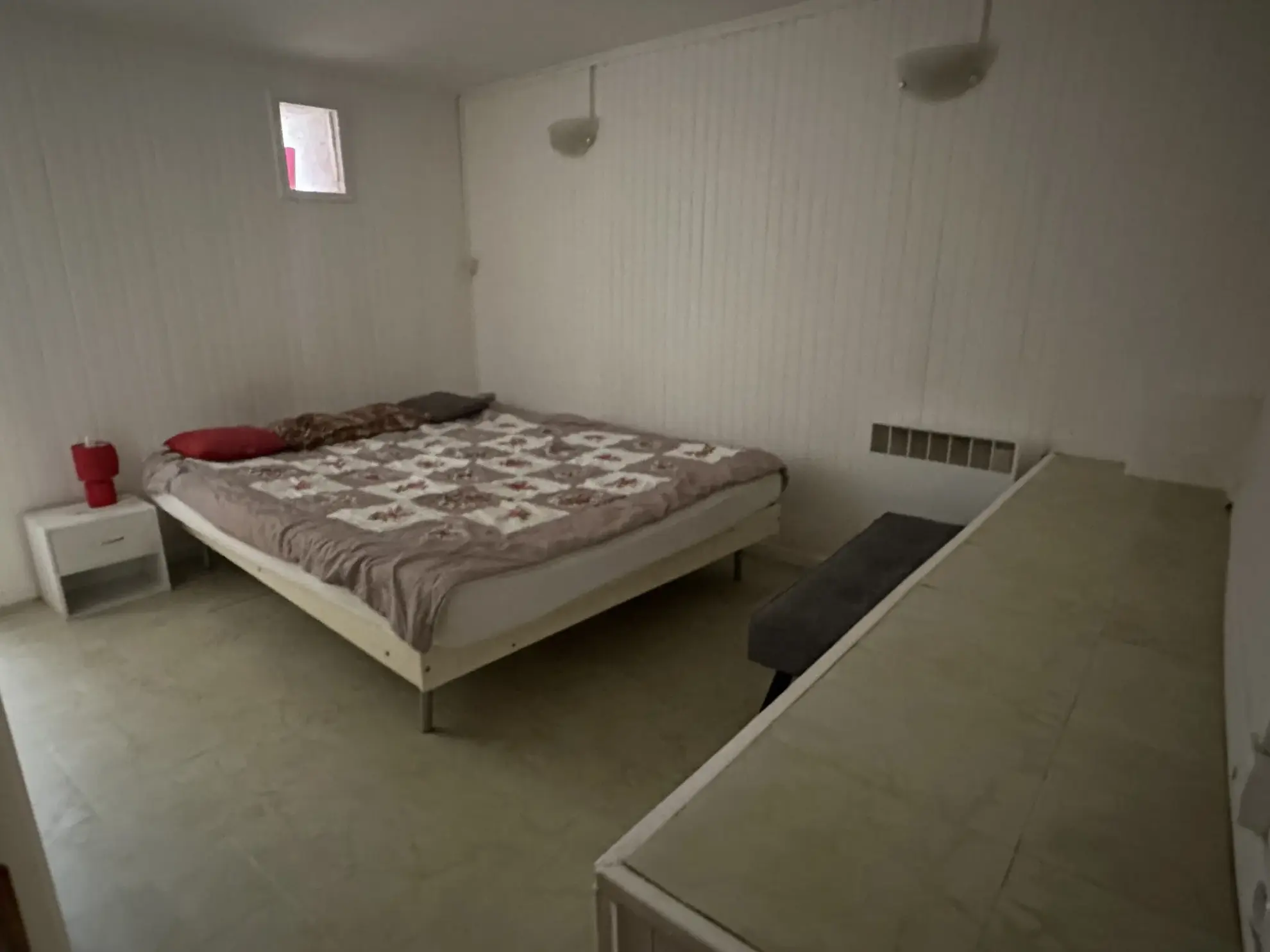 Appartement T2 avec cour intérieure à Aix-en-Provence – Opportunité d'investissement 