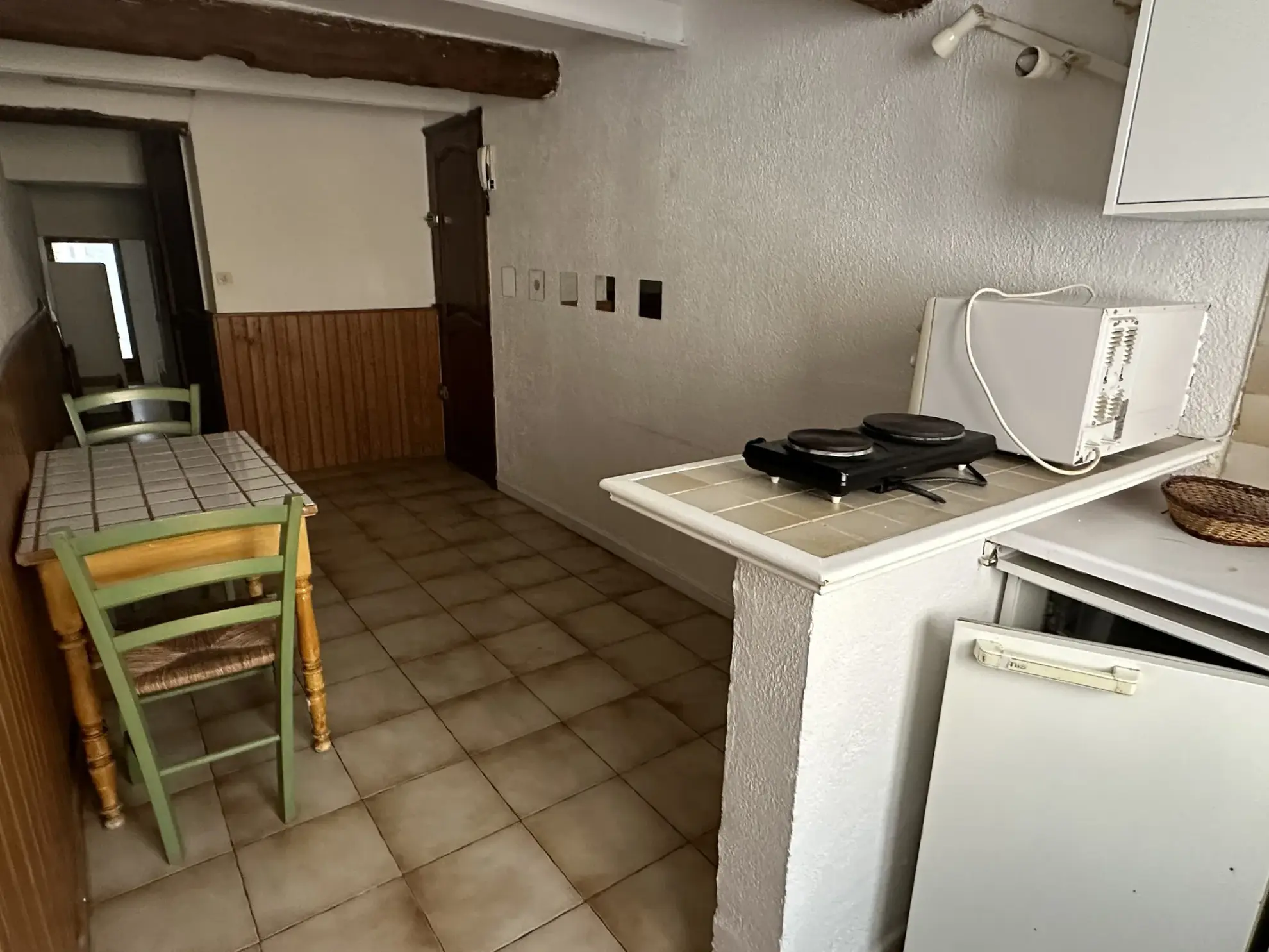 Appartement T2 avec cour intérieure à Aix-en-Provence – Opportunité d'investissement 