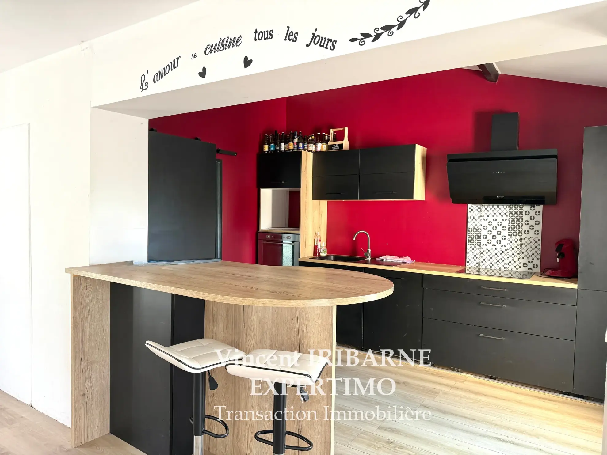 Maison de plain-pied avec 3 chambres et jardin à La Chapelle des Pots 