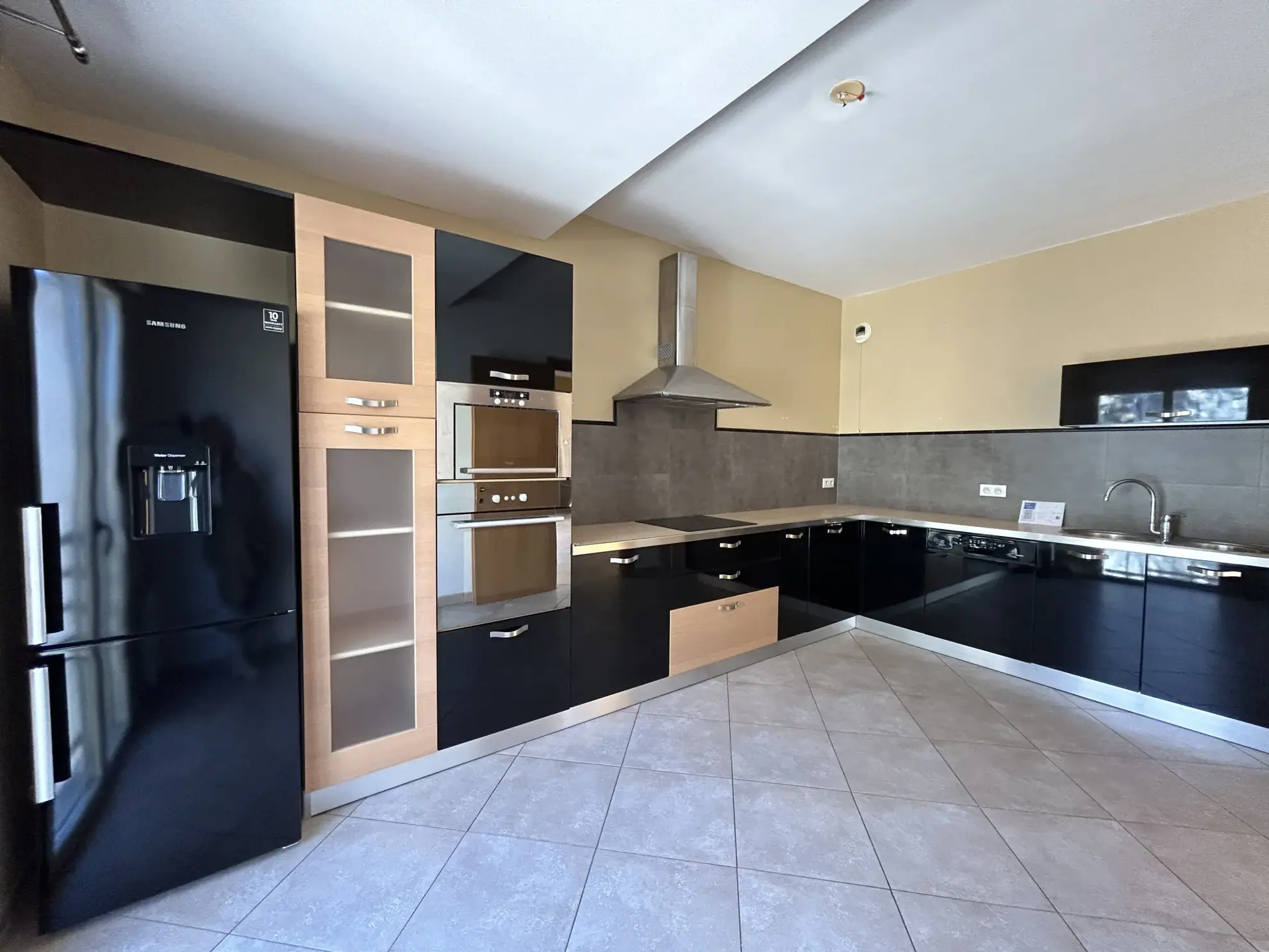Appartement T3 lumineux avec deux terrasses à Ville di Pietrabugno