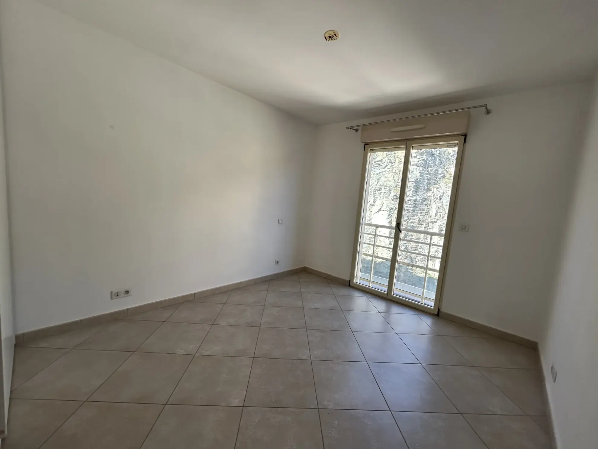 Appartement T3 lumineux avec deux terrasses à Ville di Pietrabugno 