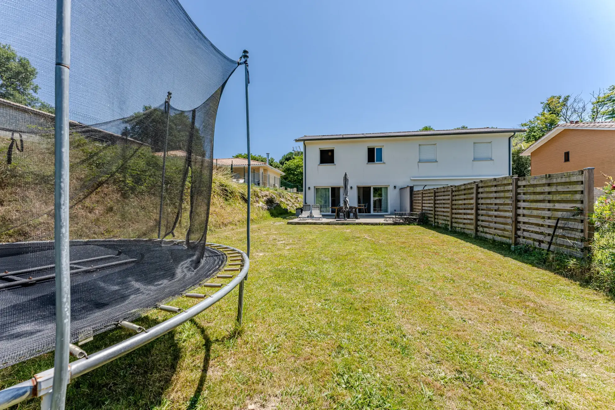Charmante maison 3 chambres avec jardin et garage proche de Bordeaux 