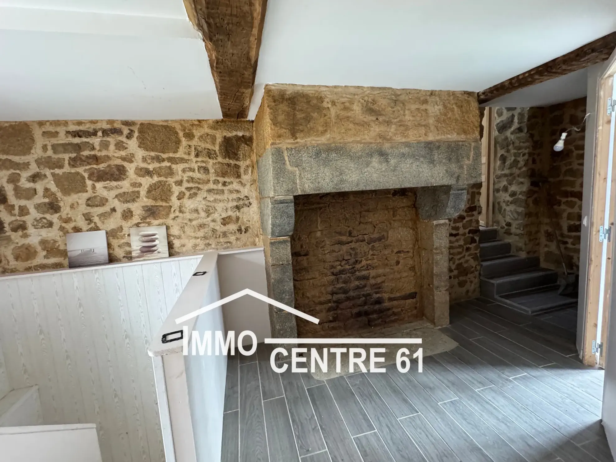 Vaste maison avec gîte potentiel à Carrouges - 4 chambres et jardin sans vis-à-vis 