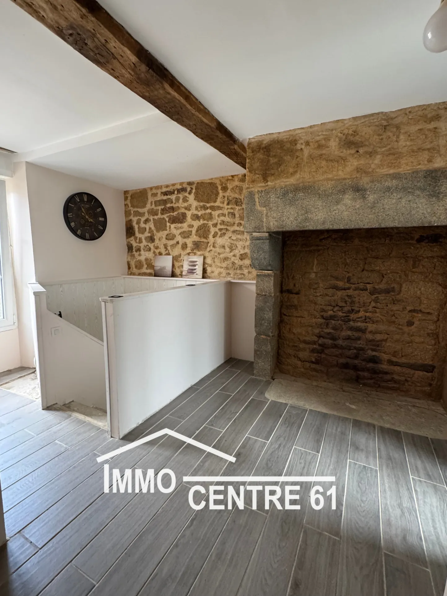 Vaste maison avec gîte potentiel à Carrouges - 4 chambres et jardin sans vis-à-vis 