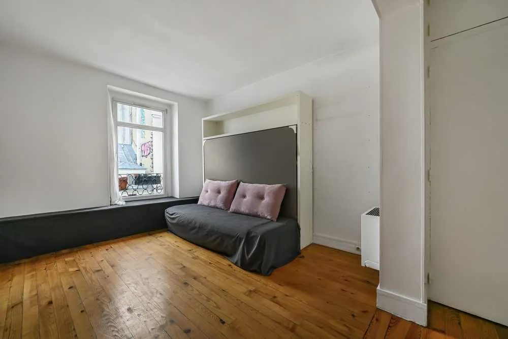 Appartement de 27,5 m² à Paris 10ème limite 11ème avec vue dégagée et emplacement privilégié