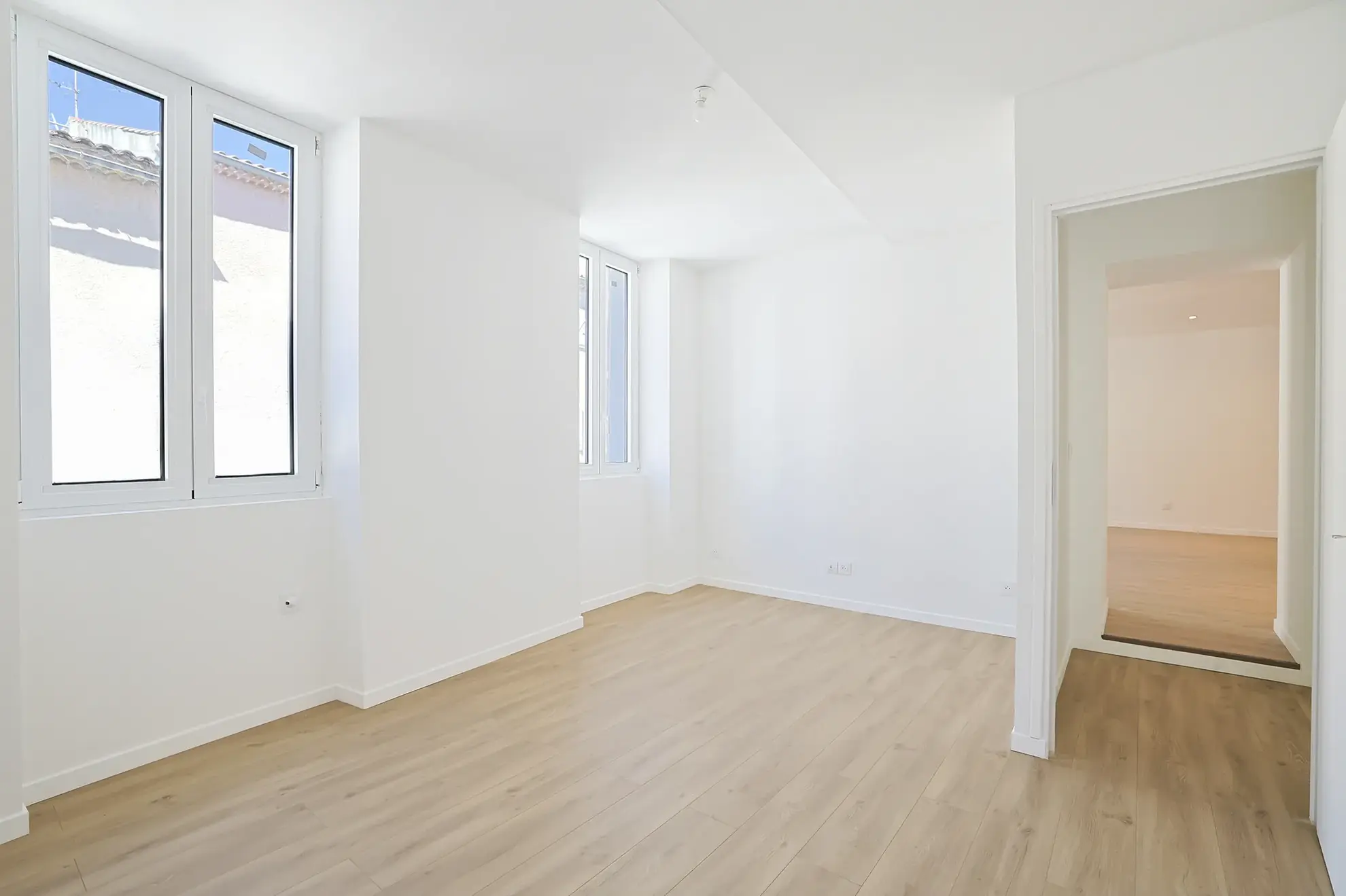 Appartement T3 à Sollies Pont de 83 m² avec grand potentiel au centre-ville 