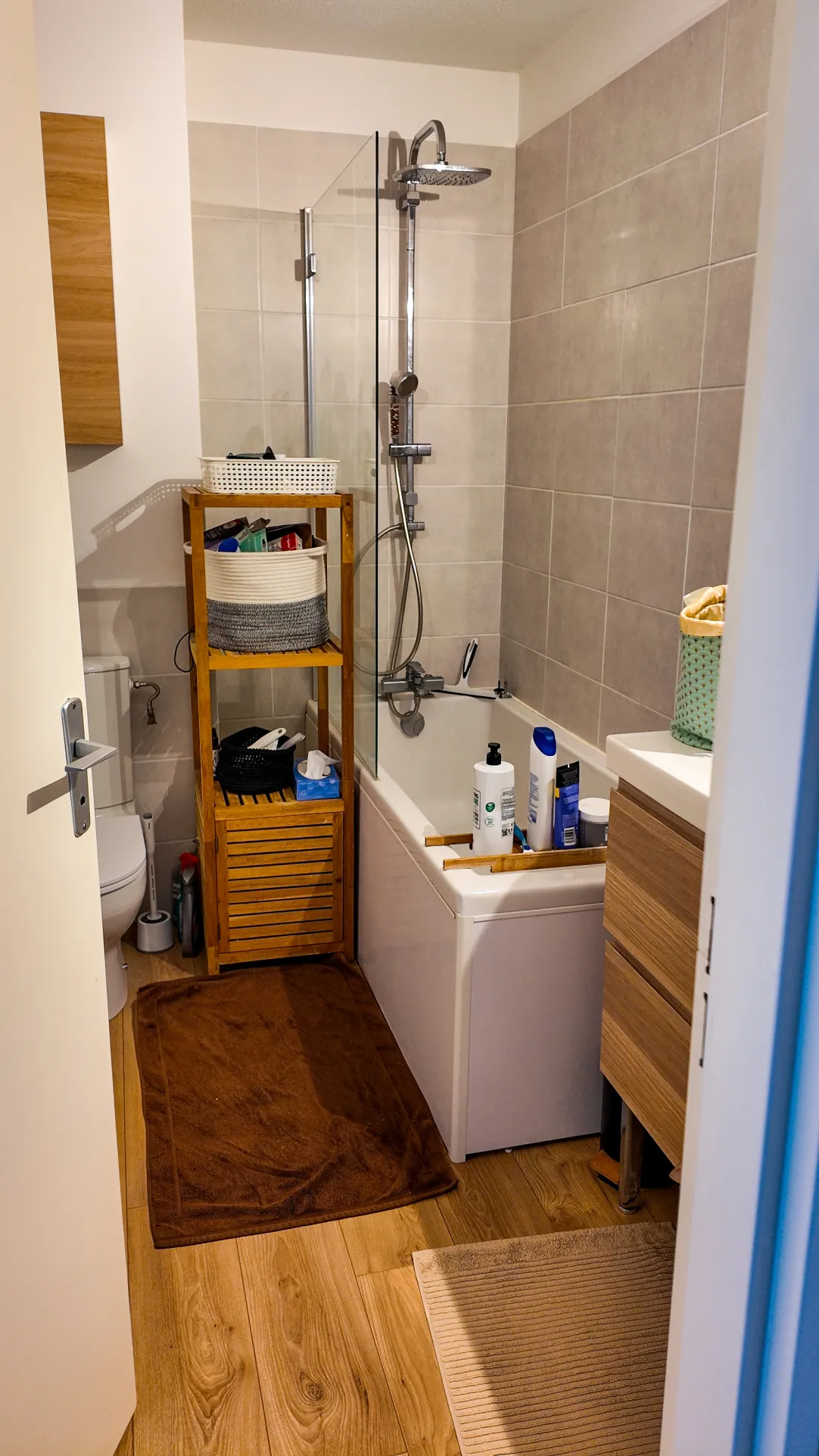 Charmant T2 de 56,62 m² avec balcon, garage privé et vue imprenable sur la cathédrale de Clermont-Ferrand 