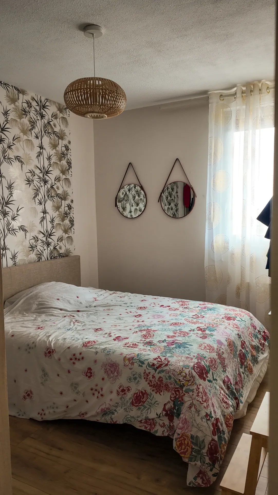 Charmant T2 de 56,62 m² avec balcon, garage privé et vue imprenable sur la cathédrale de Clermont-Ferrand 