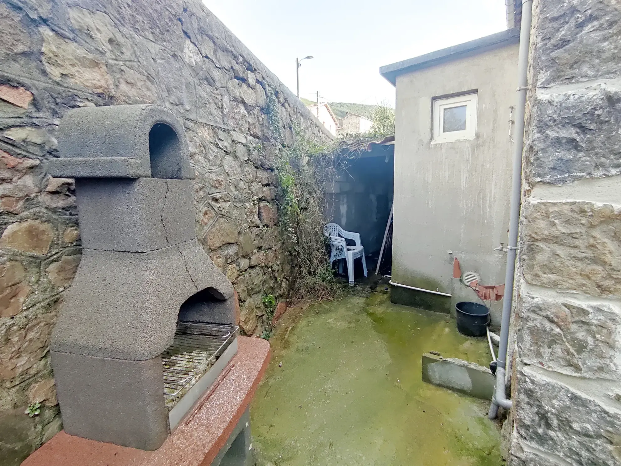 Maison de 80 m² avec terrasse, garage à La Grand Combe 