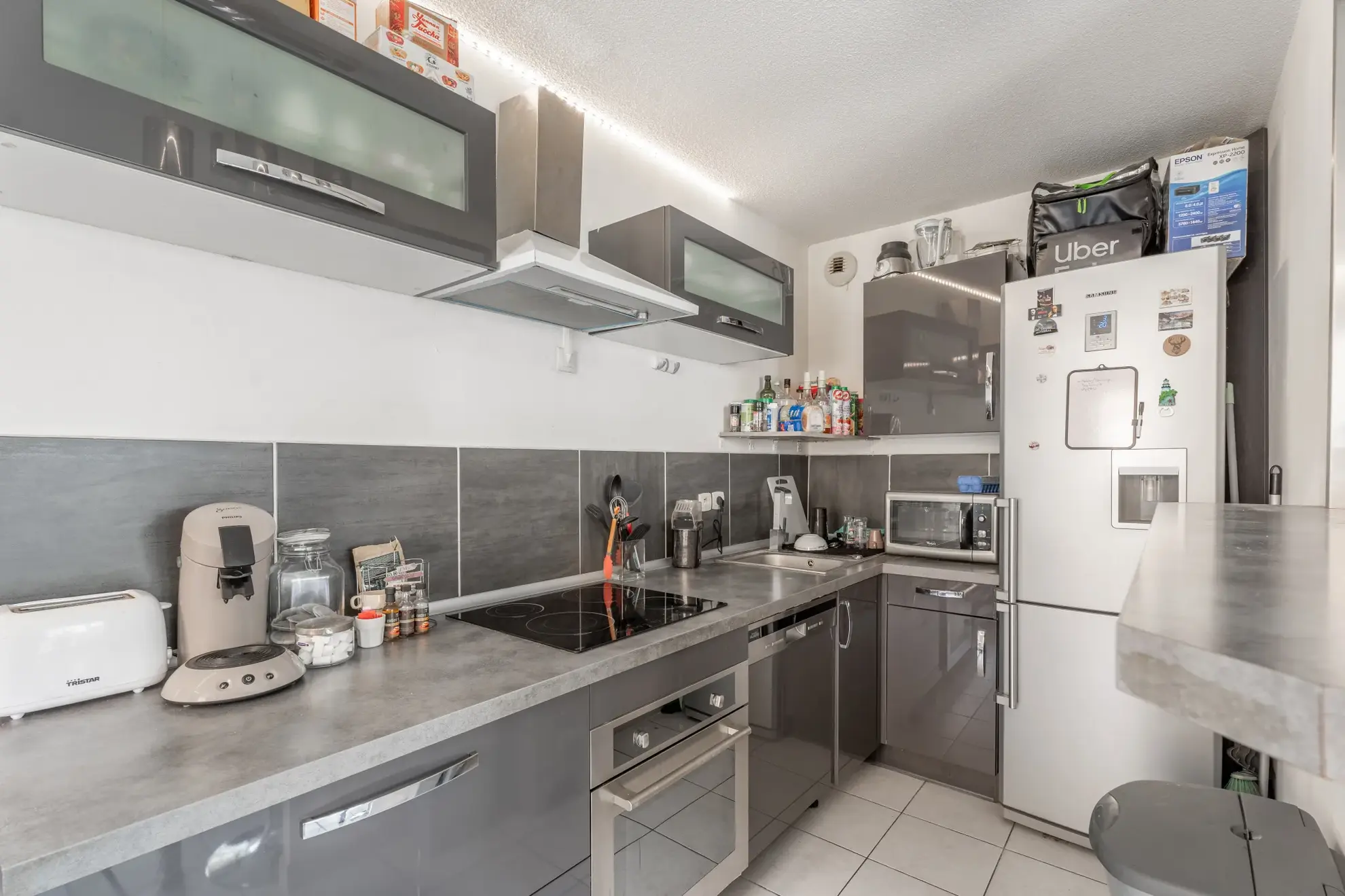 Appartement T2 lumineux de 45 m² avec terrasse et parking sécurisé à Marseille 