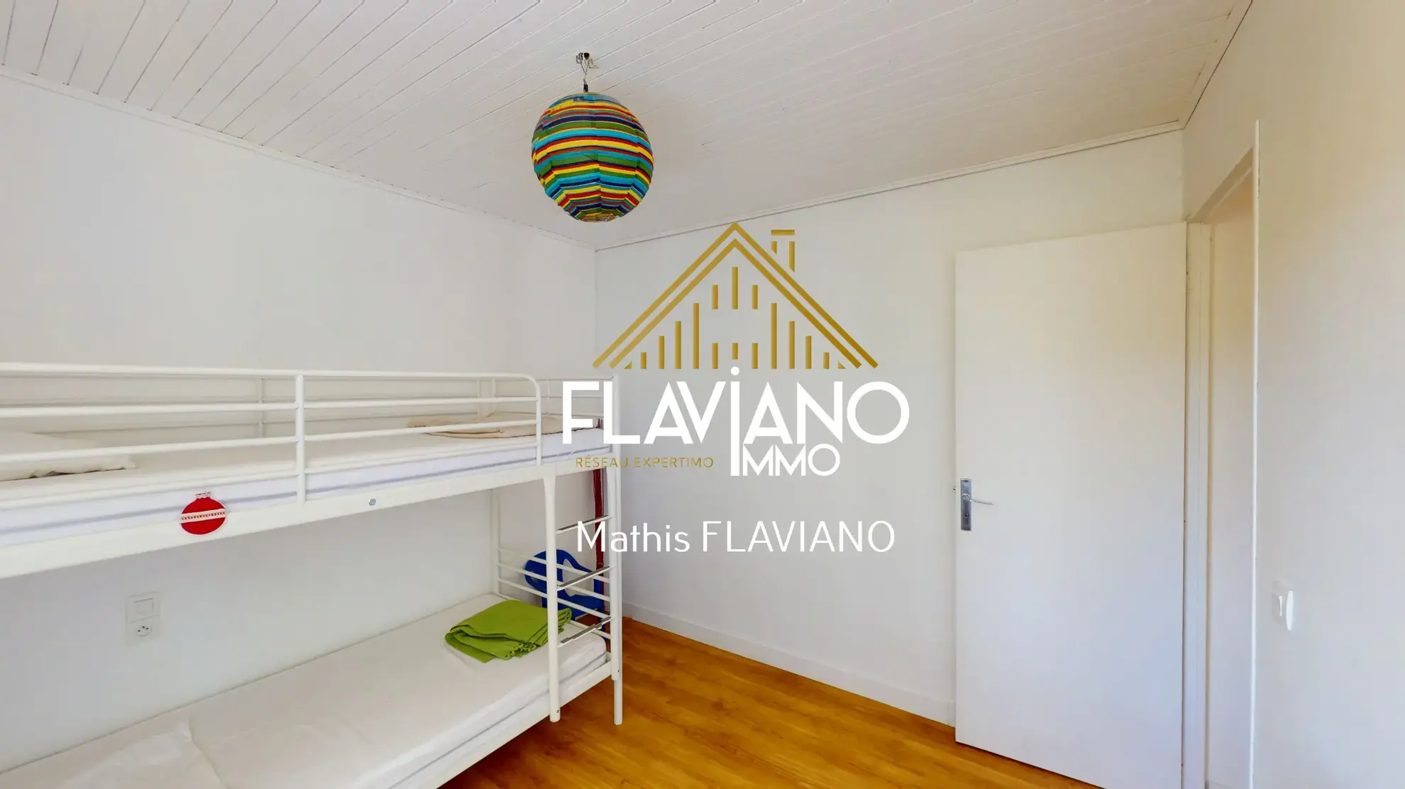 Appartement rénové avec jardin, garage et vue sur les montagnes à Barcelonnette 