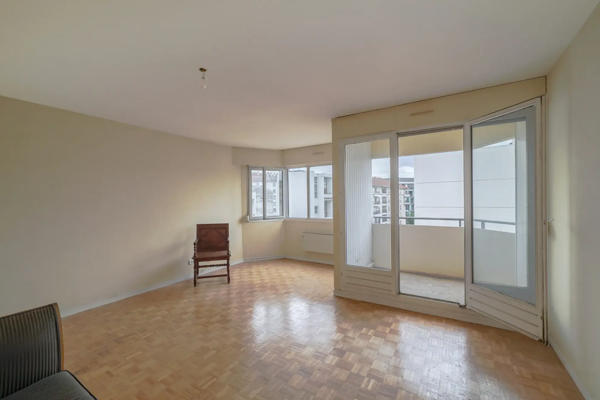 Appartement 2 pièces de 49 m² à Lyon 7ème avec loggia et garage 
