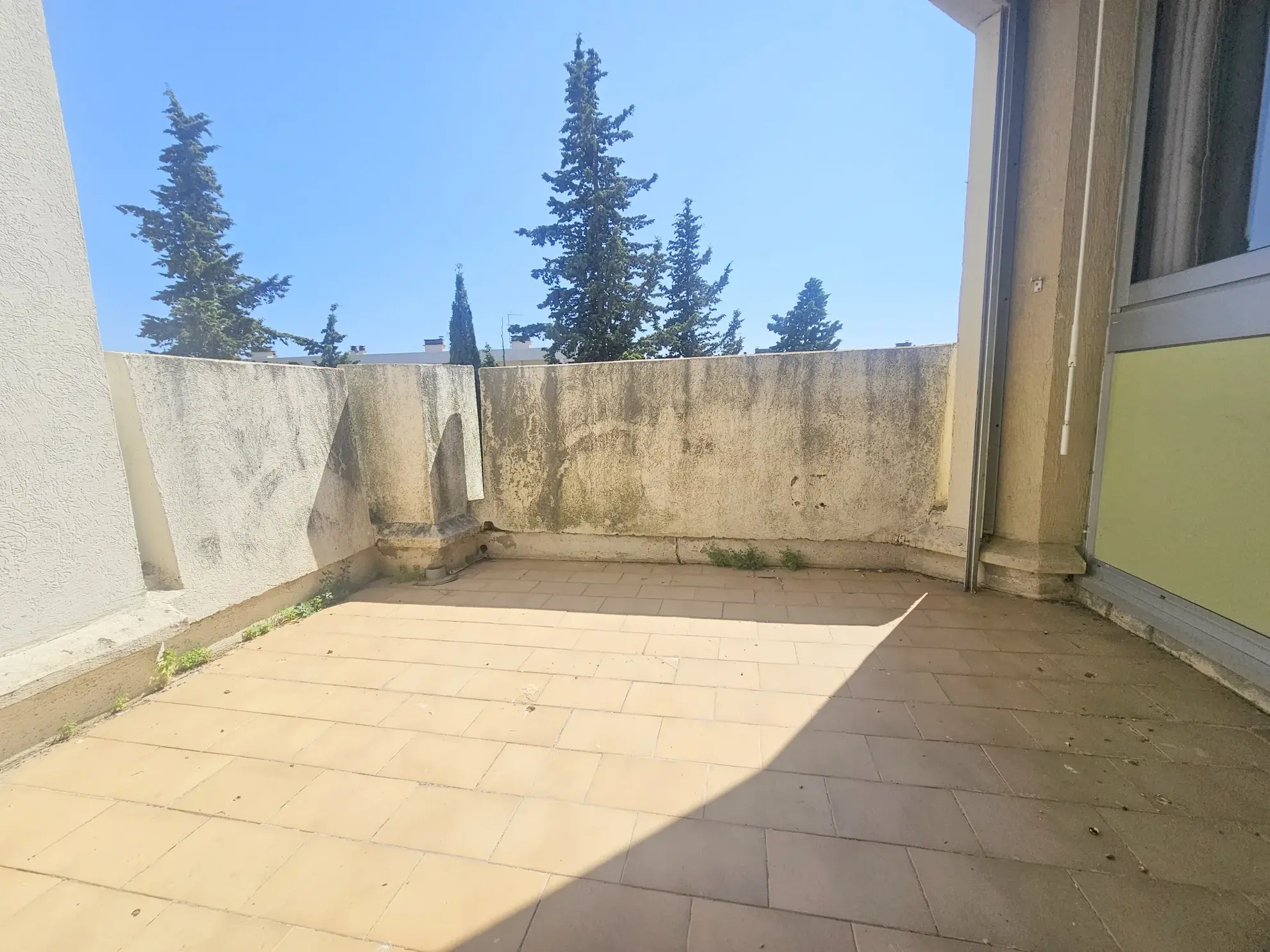 Appartement F3 à vendre à Montpellier Aiguelongue avec terrasse et stationnement 