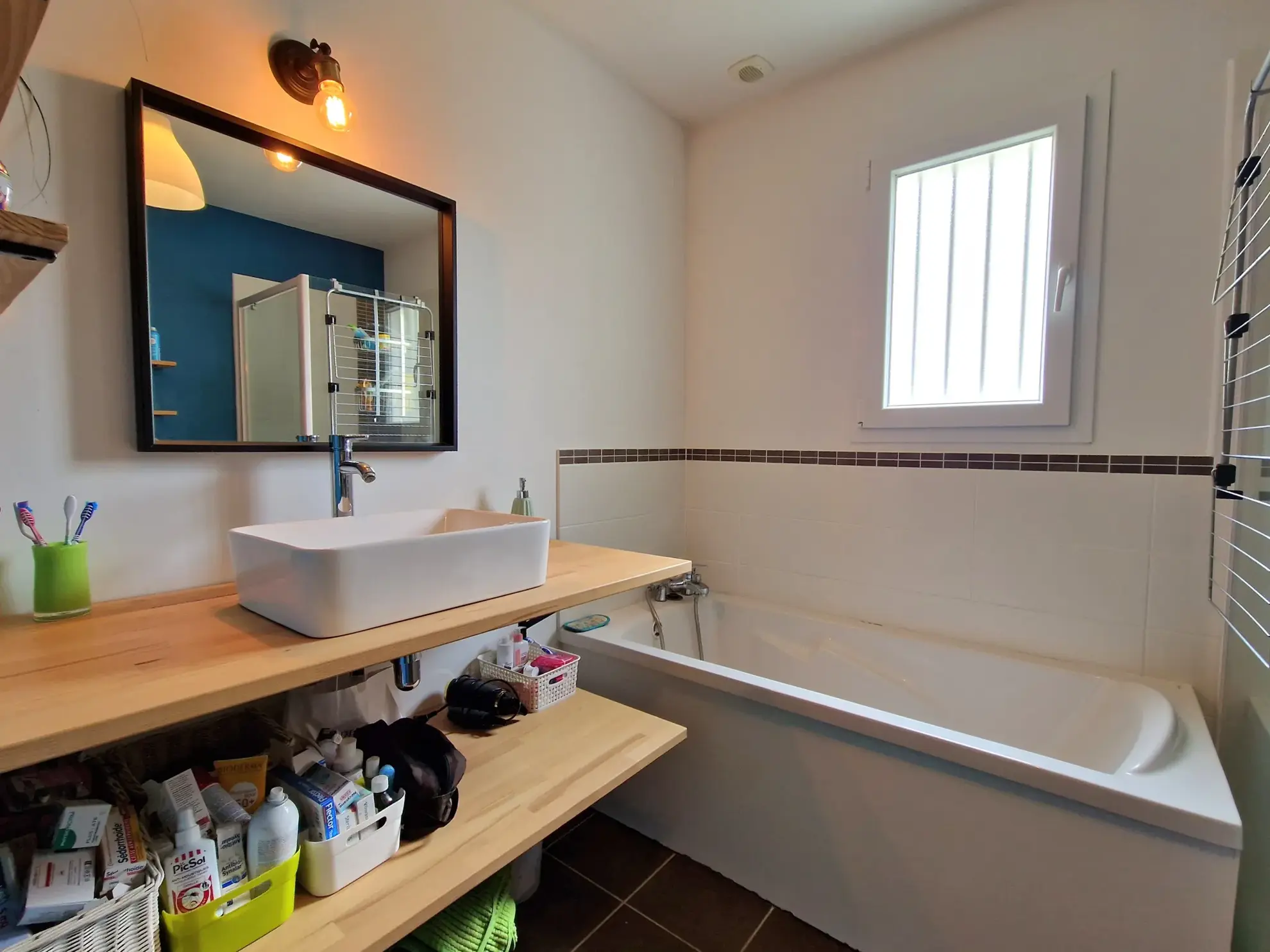 Maison de plain-pied avec jardin, 3 chambres et bureau à Pont-l’Abbé-d’Arnoult 