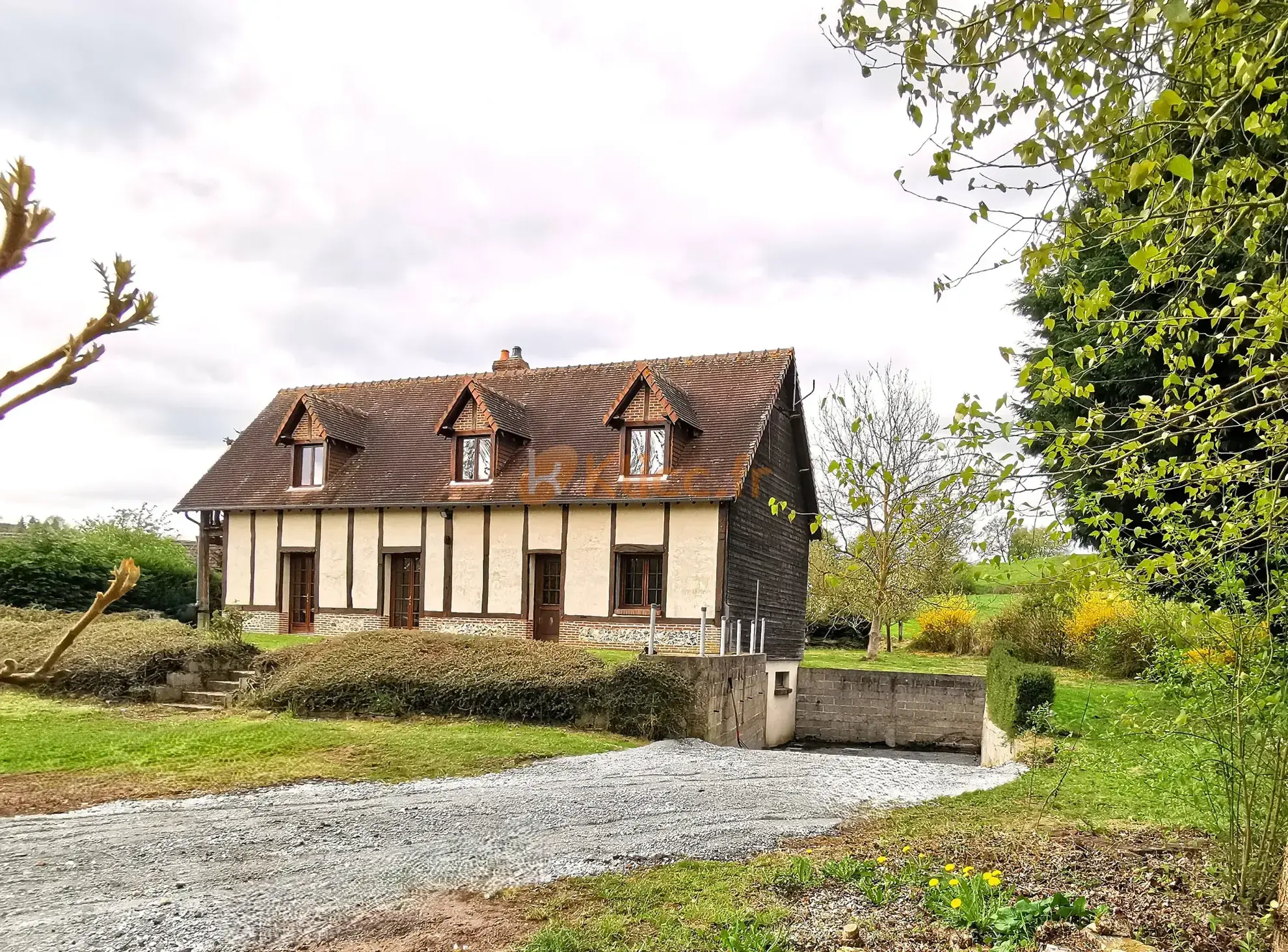 Belle maison normande de 134 m2 avec grand terrain près de Forges-les-Eaux 