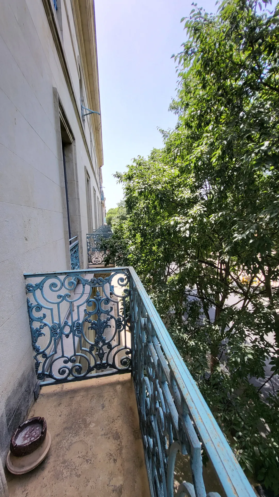 Appartement 3 pièces lumineux de 75 m² Nîmes Écusson 