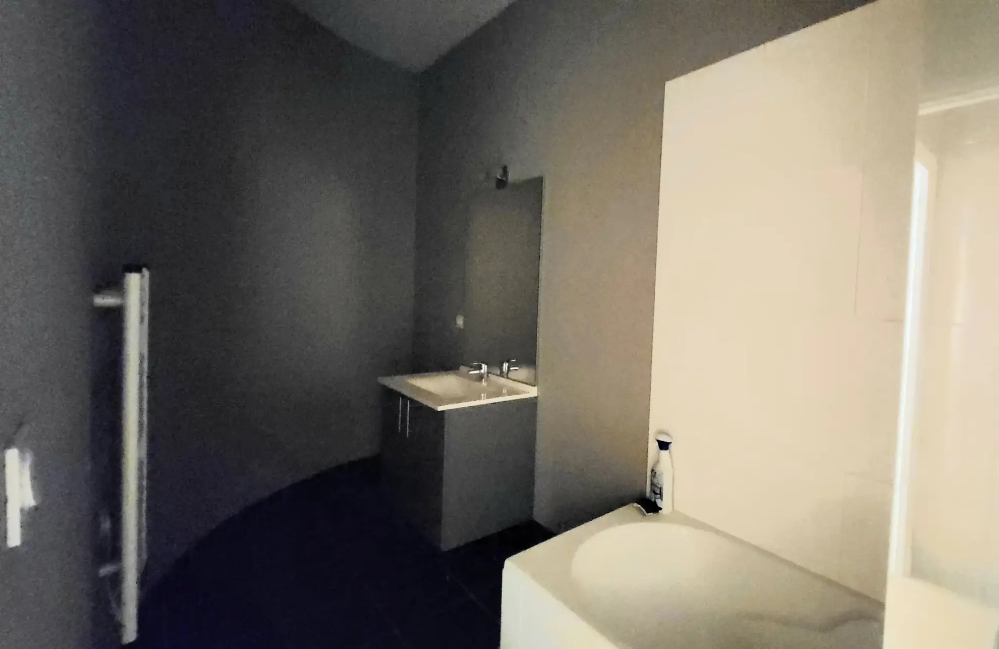 Appartement 3 pièces lumineux de 75 m² Nîmes Écusson 