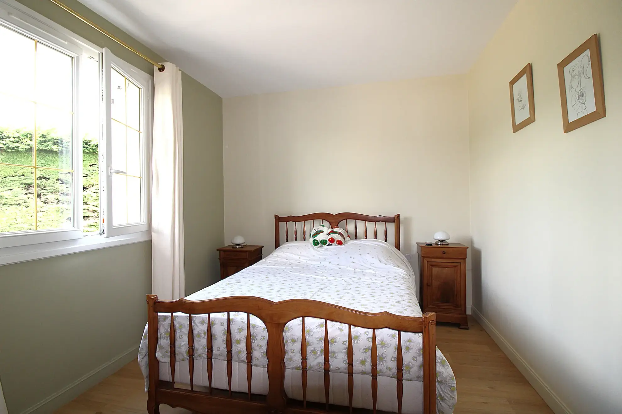 Spacieuse maison avec piscine à Fontaine-Guérin, 3 chambres, terrain de 1400 m² 