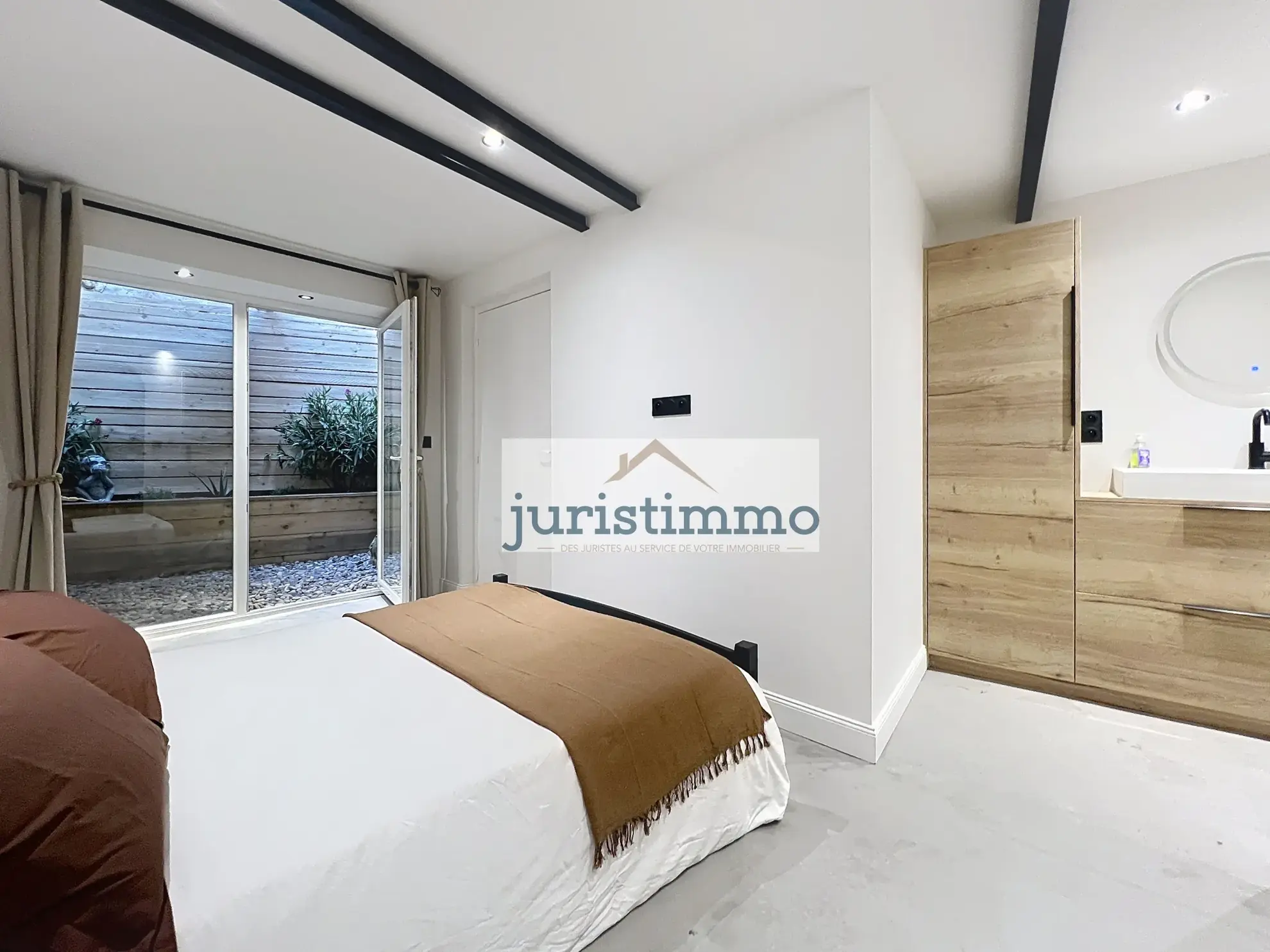 Maison provençale entièrement rénovée avec terrasse panoramique à Villedieu 