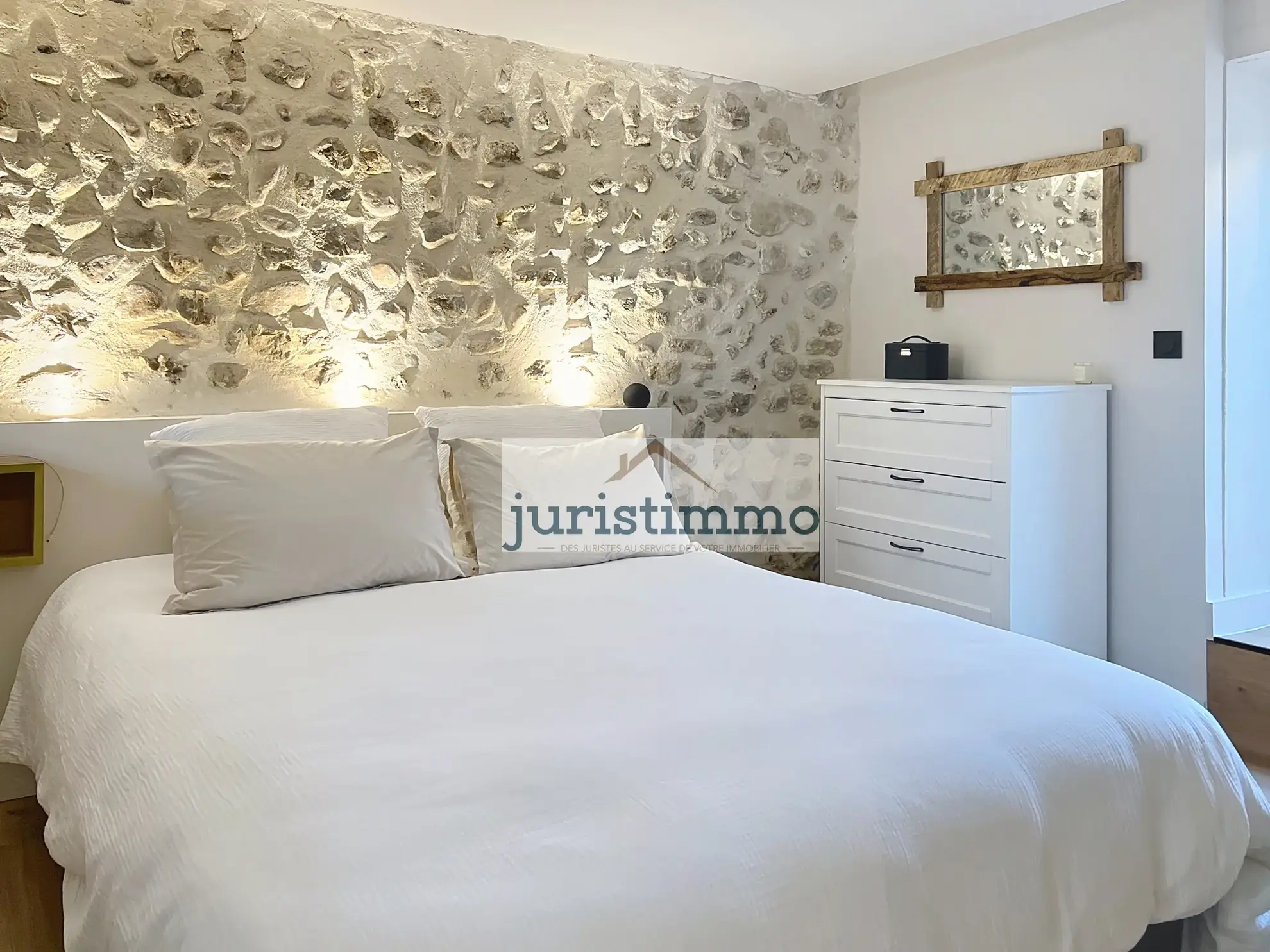 Maison provençale entièrement rénovée avec terrasse panoramique à Villedieu 