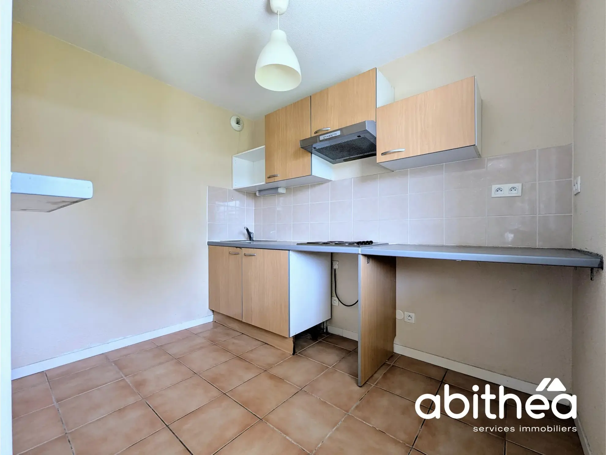 Appartement 2 pièces à Coutras de 42 m² avec terrasse et parking privé 