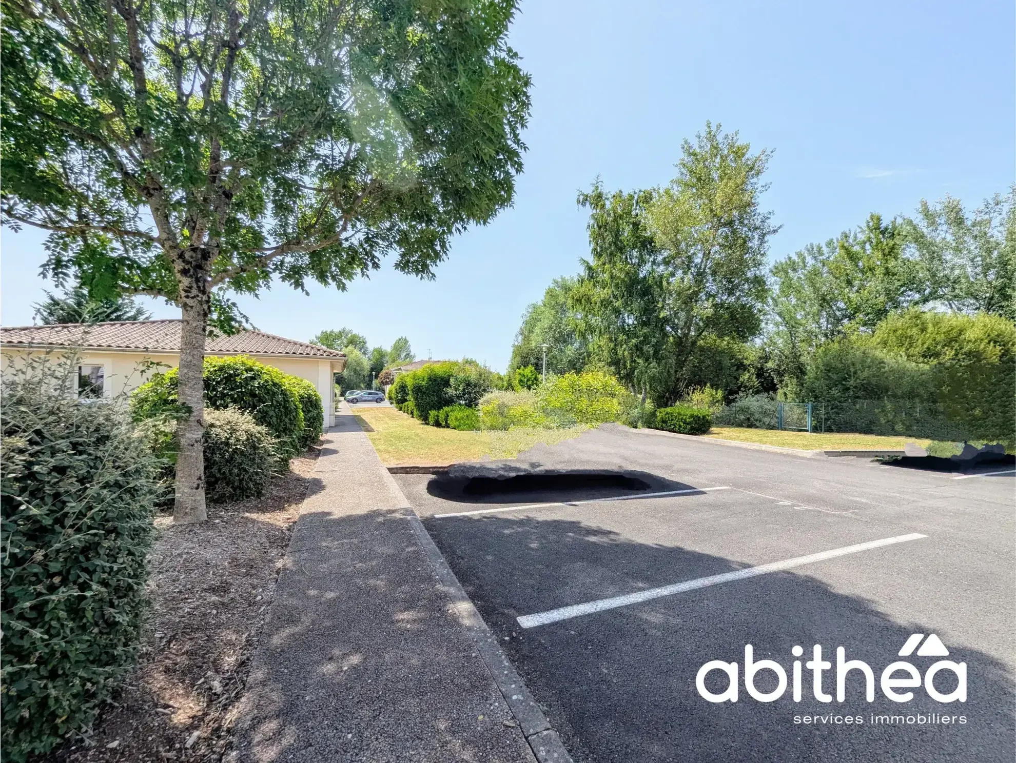 Appartement 2 pièces à Coutras de 42 m² avec terrasse et parking privé 