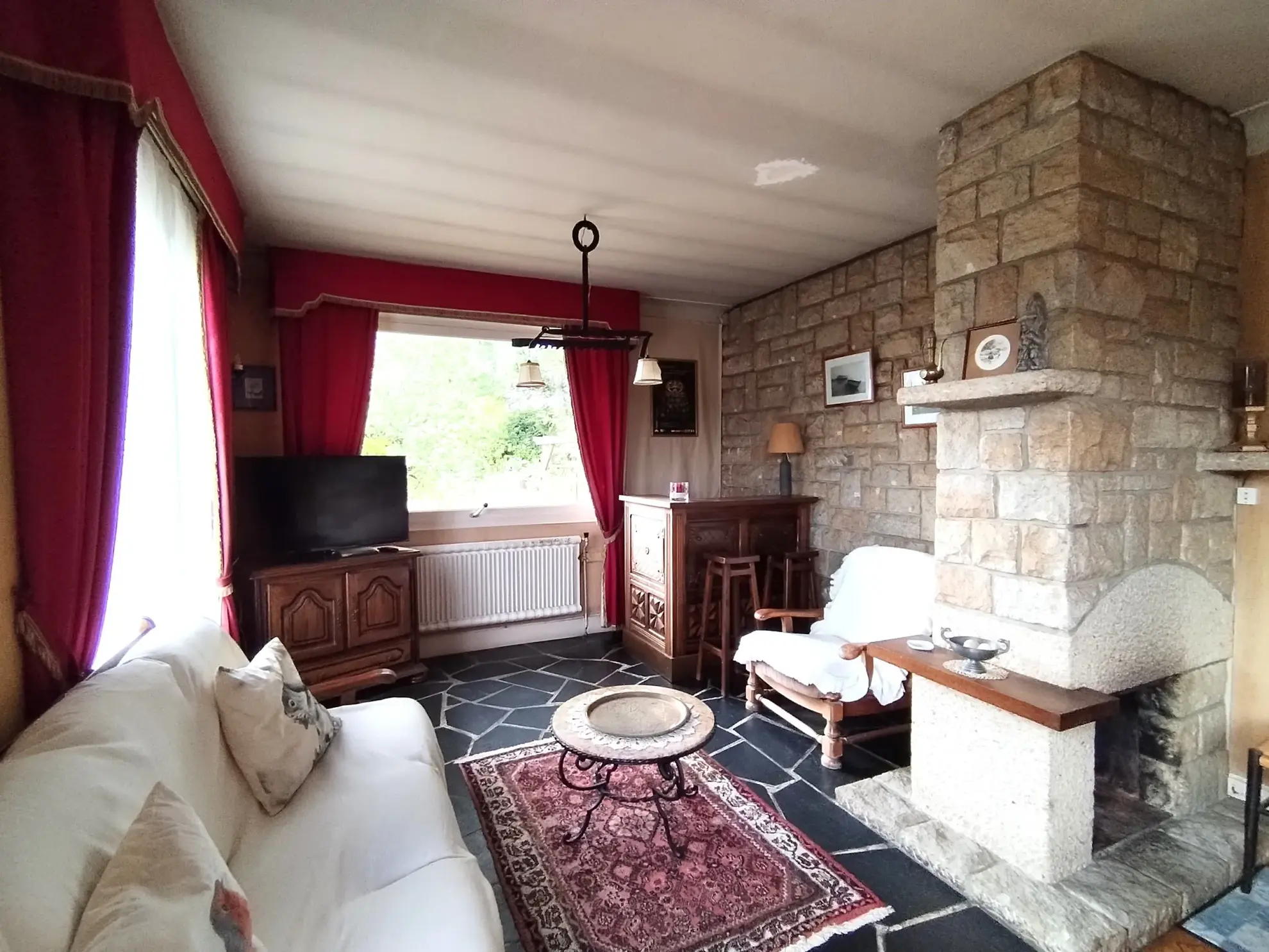 Maison 4 chambres avec vue dégagée à Lécousse proche Fougères 