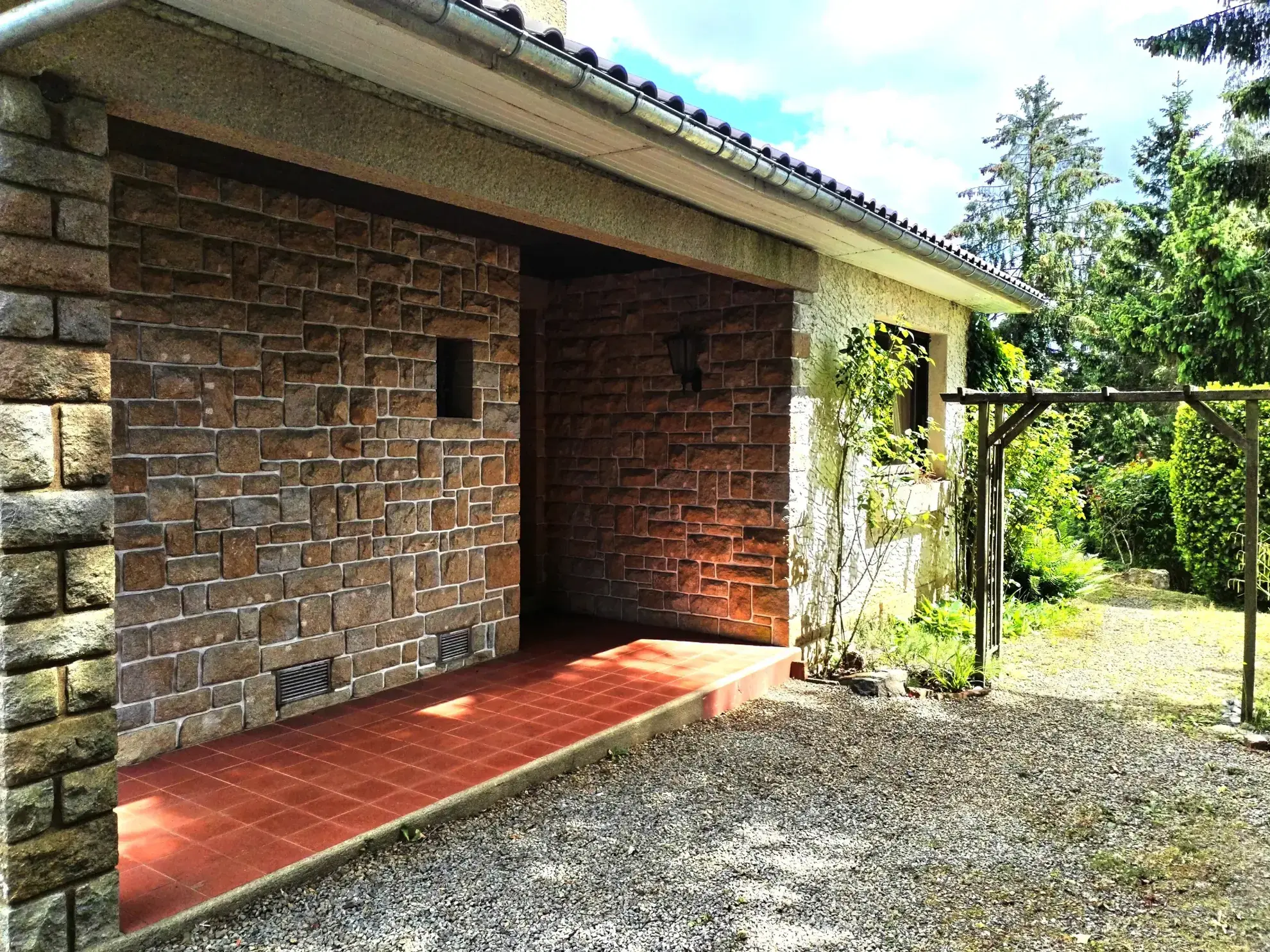 Maison 4 chambres avec vue dégagée à Lécousse proche Fougères 
