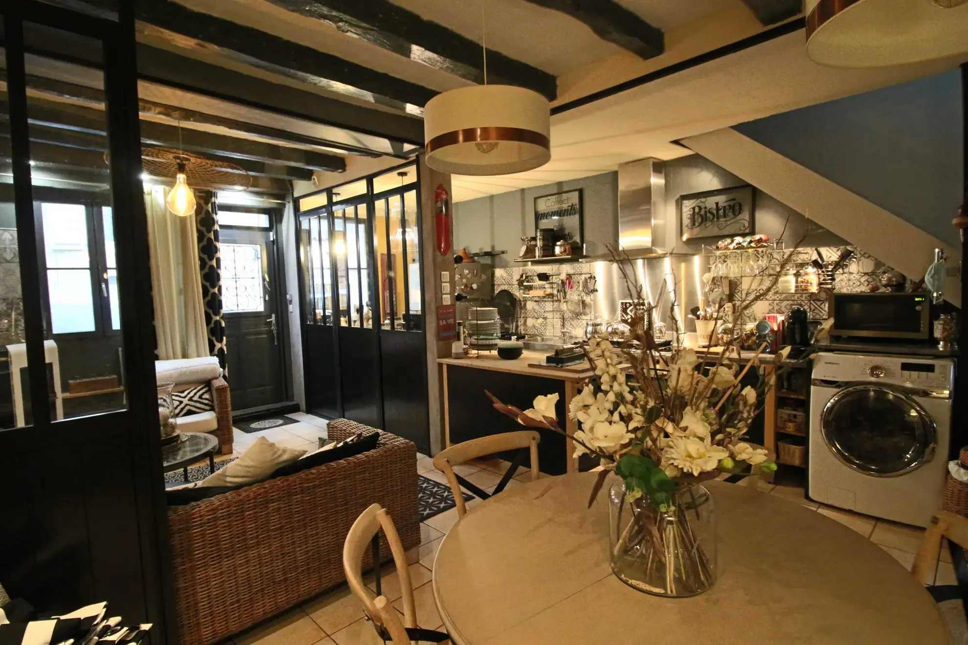 Jolie maison de 85 m² à Puy l'Évêque, centre-ville, terrasse et véranda 