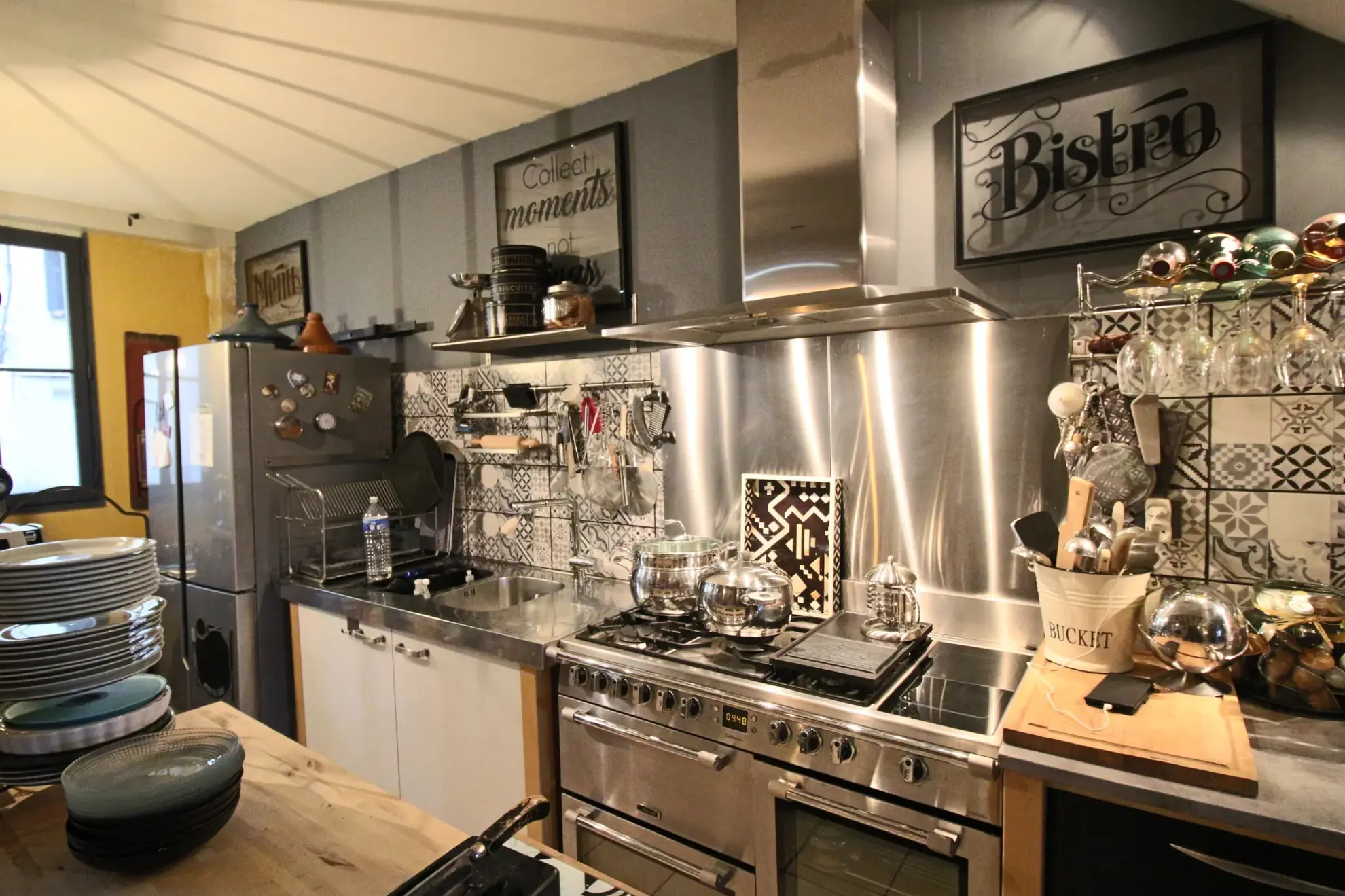 Jolie maison de 85 m² à Puy l'Évêque, centre-ville, terrasse et véranda 