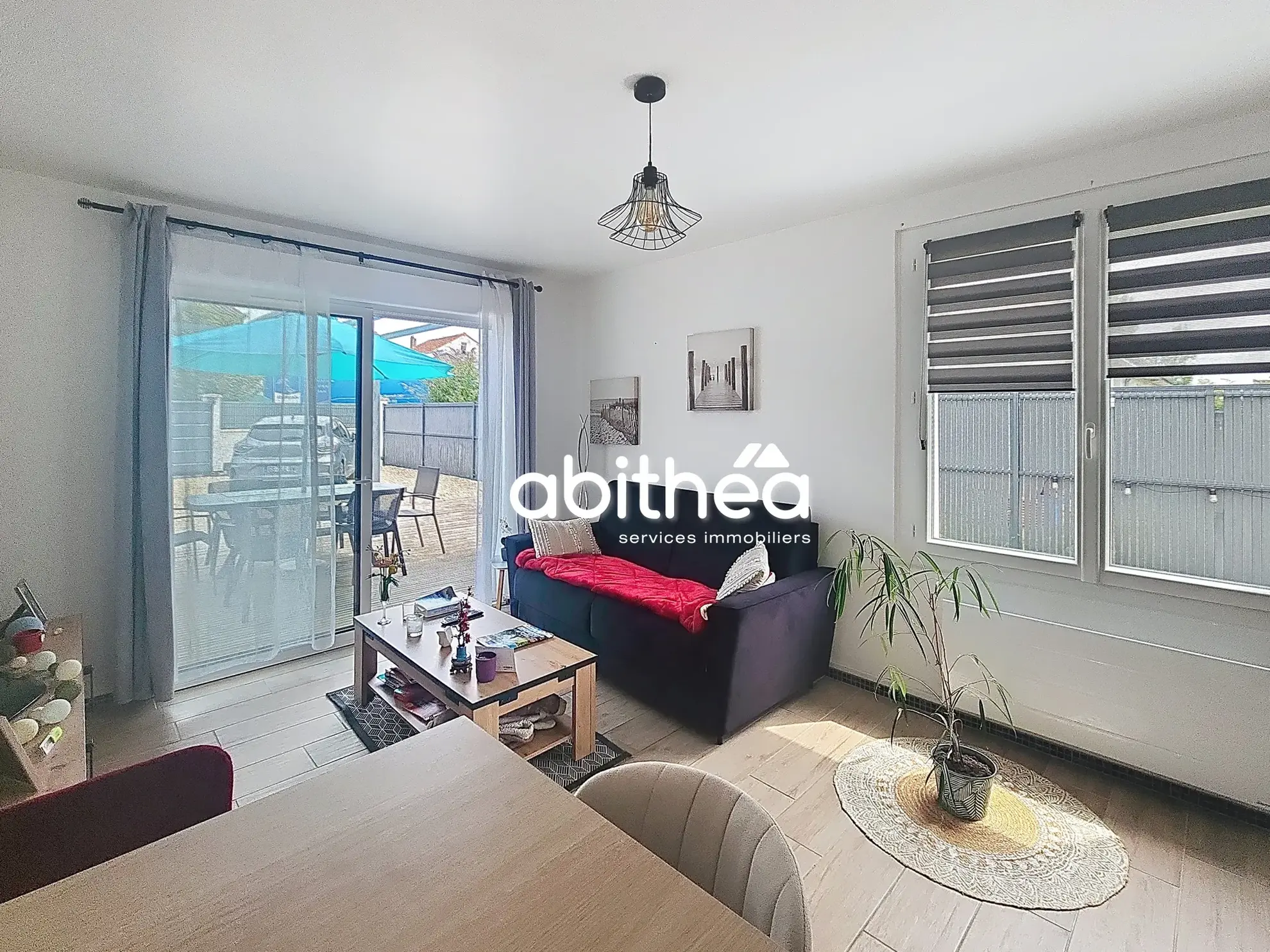 Maison de ville avec 3 chambres à Jonzac - Jardin clos et terrasse en bois 