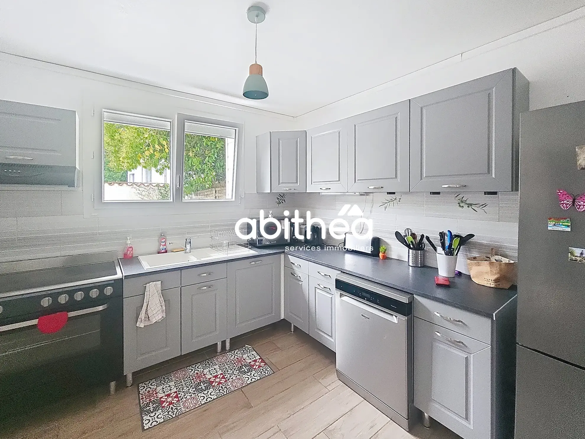 Maison de ville avec 3 chambres à Jonzac - Jardin clos et terrasse en bois 