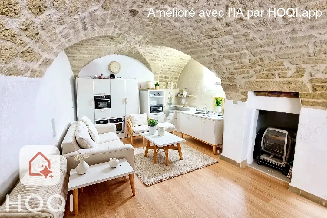 Maison de village avec terrasse tropezienne à Poussan - Fort potentiel