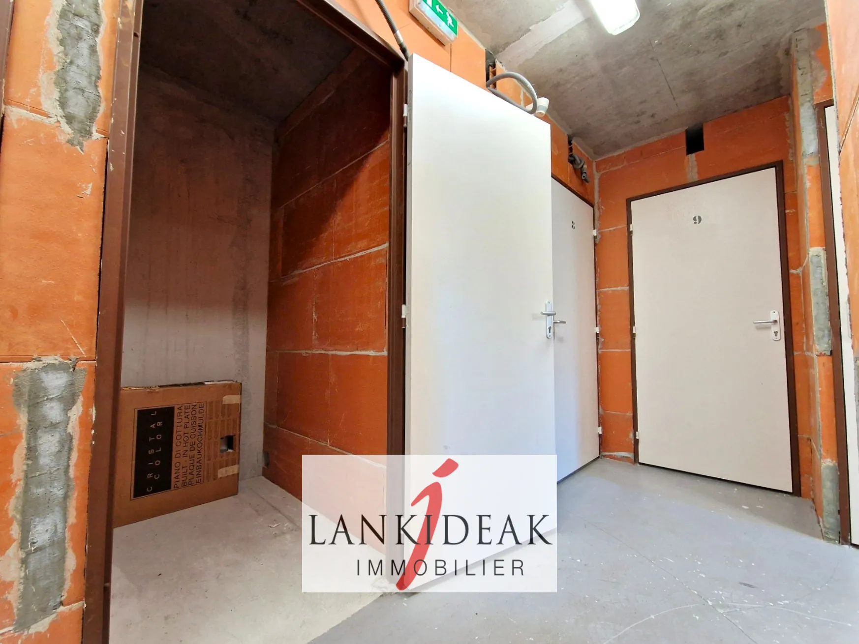 Appartement T3 de 65 m² à Ustaritz avec terrasse et parking en vente 