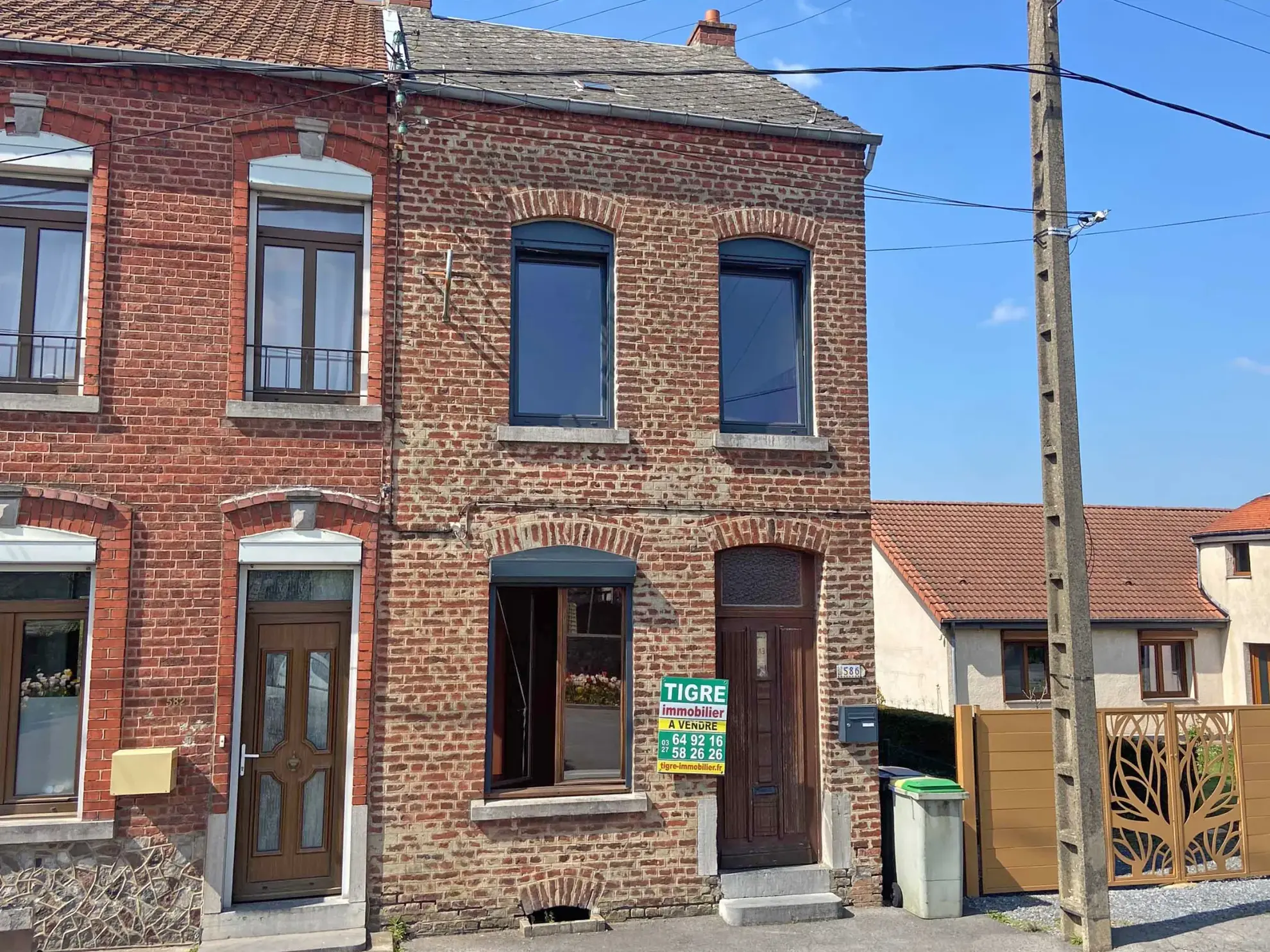 Maison en brique à vendre à Jeumont proche frontière - 2 chambres, terrain de 365 m²