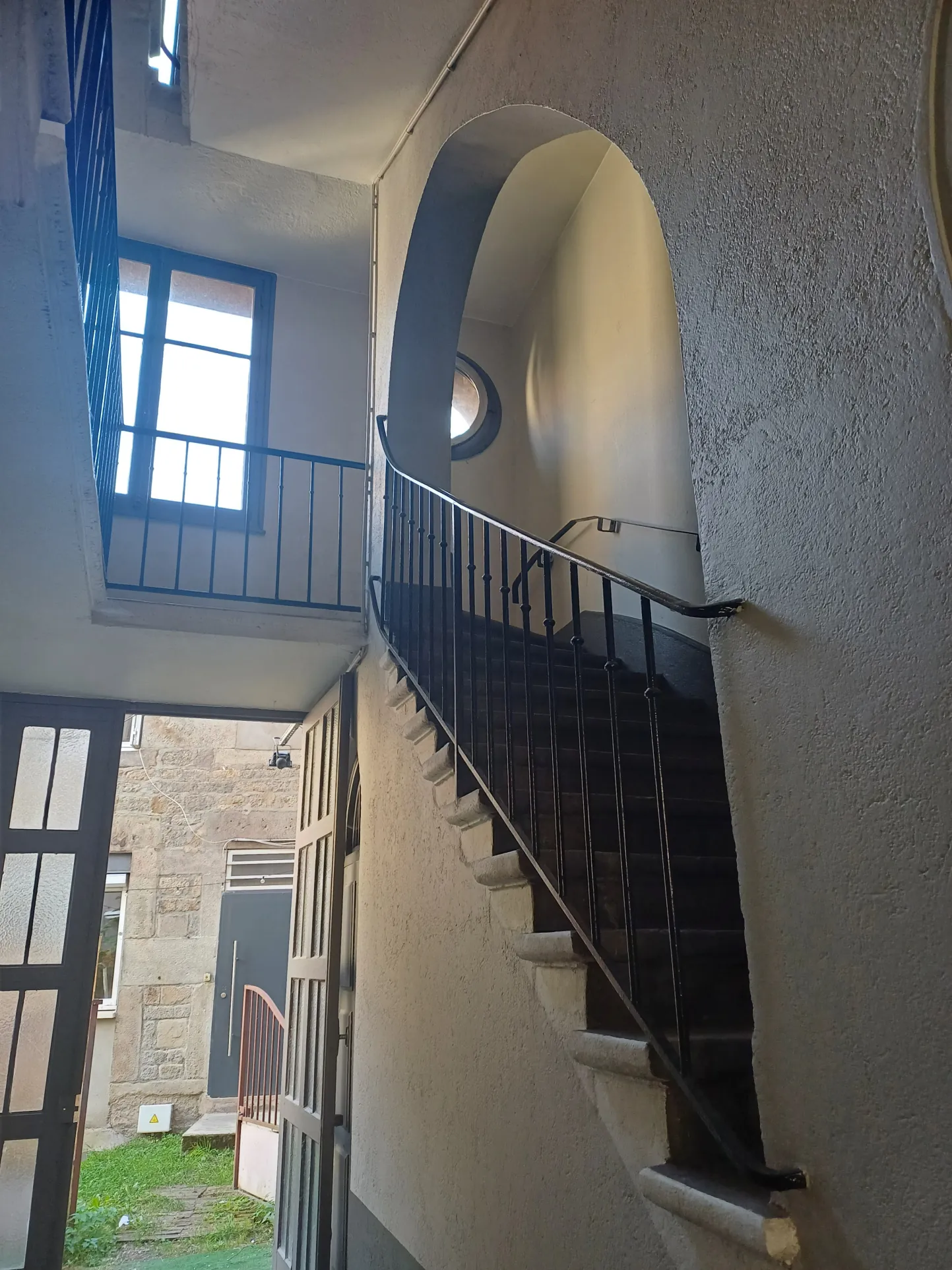 Appartement T2 à Saint-Étienne proche centre-ville et école d'architecture 