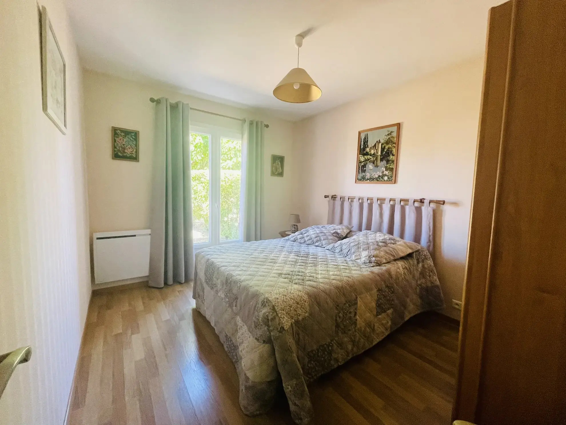 Charmante maison de plain-pied avec jardin à Cernay proche Lencloître 