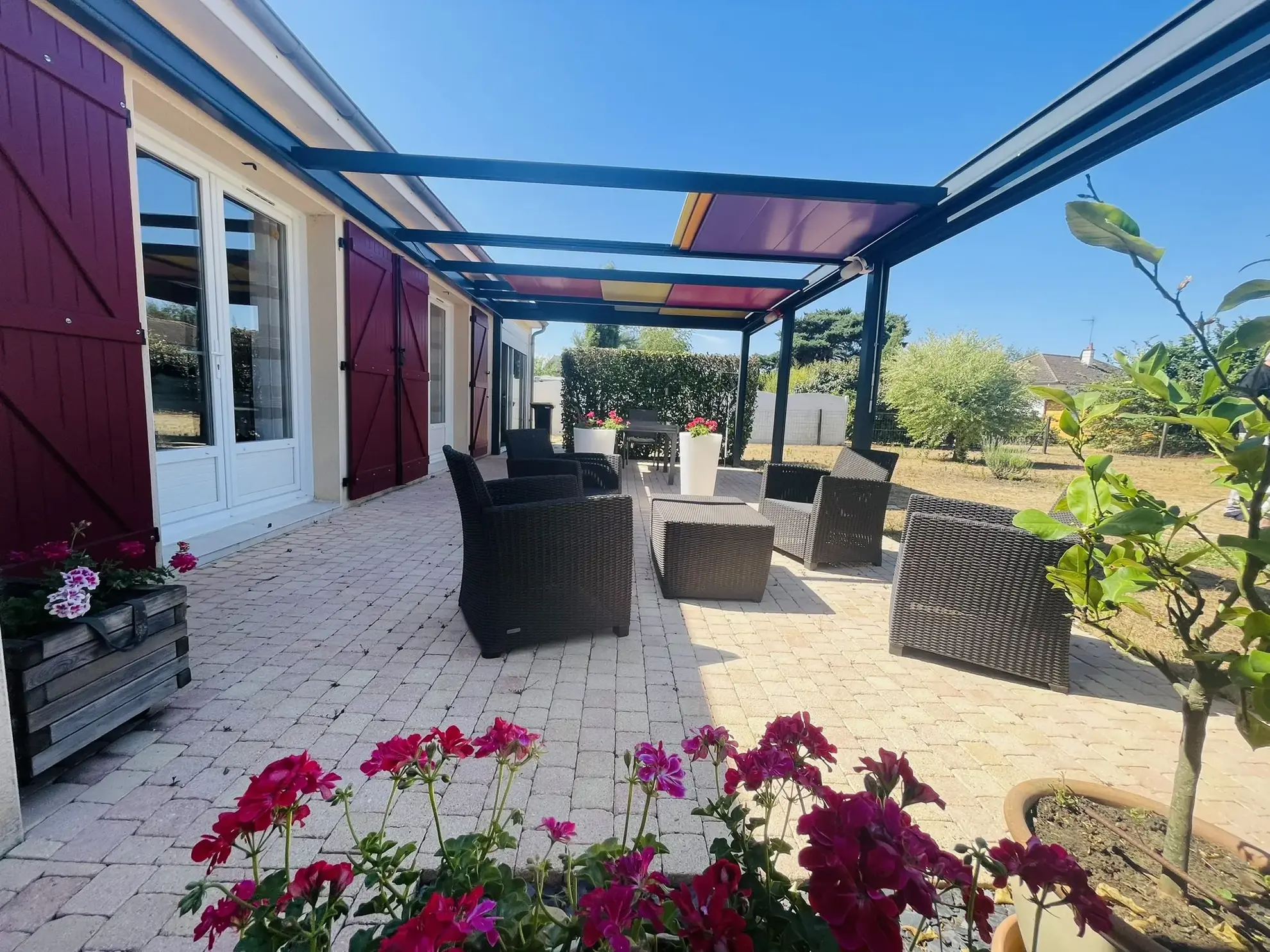 Charmante maison de plain-pied avec jardin à Cernay proche Lencloître 