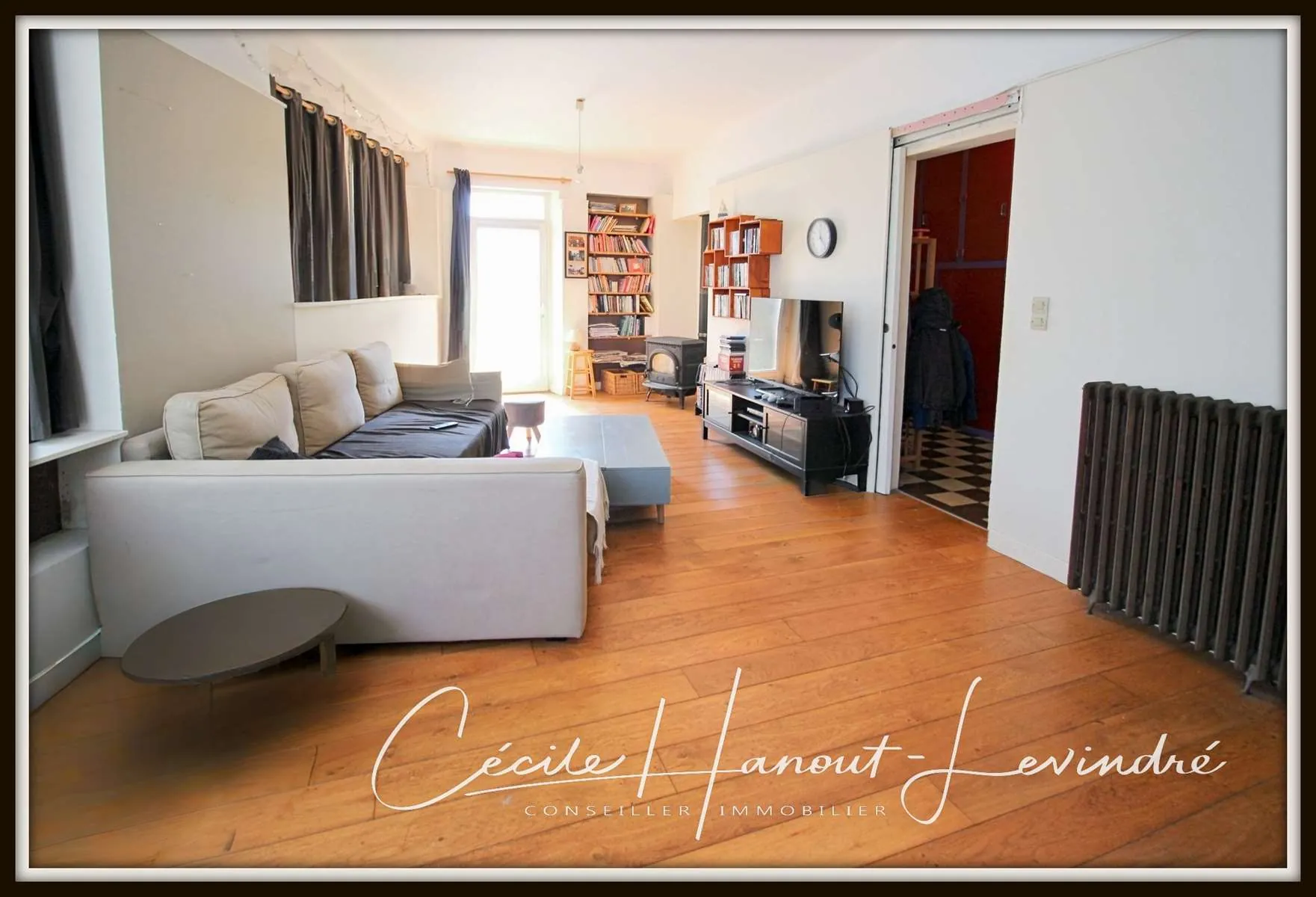 Maison de bourg en pierre avec 5 chambres, cour et garage à Roz-Sur-Couesnon 