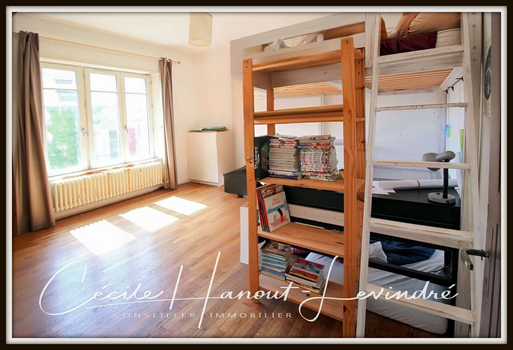 Maison de bourg en pierre avec 5 chambres, cour et garage à Roz-Sur-Couesnon 