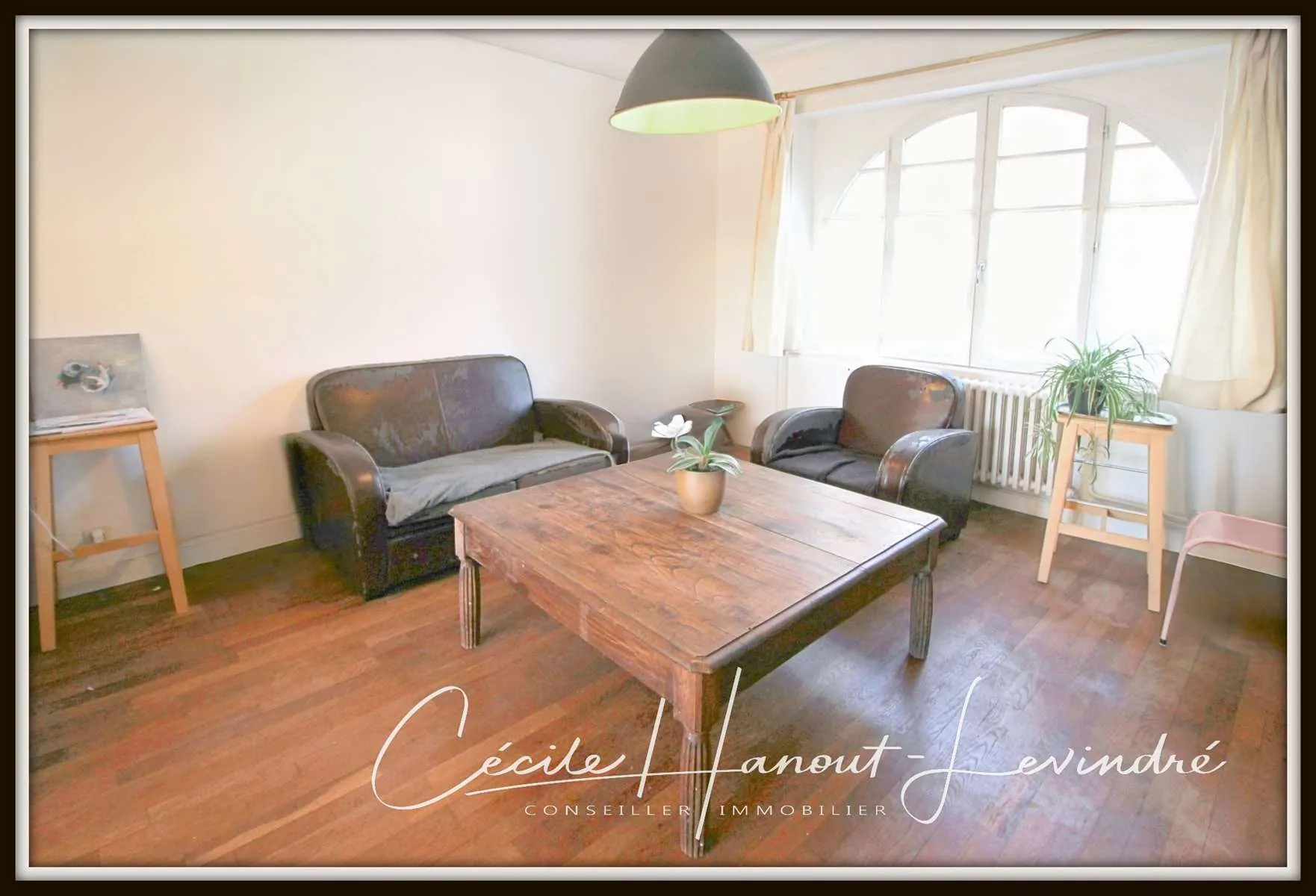 Maison de bourg en pierre avec 5 chambres, cour et garage à Roz-Sur-Couesnon 