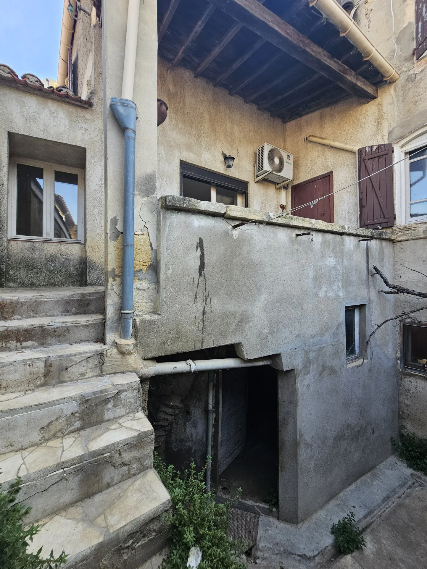 Maison de village à rénover à Marguerittes - 3 chambres, potentiel immobilier à Marguerittes 
